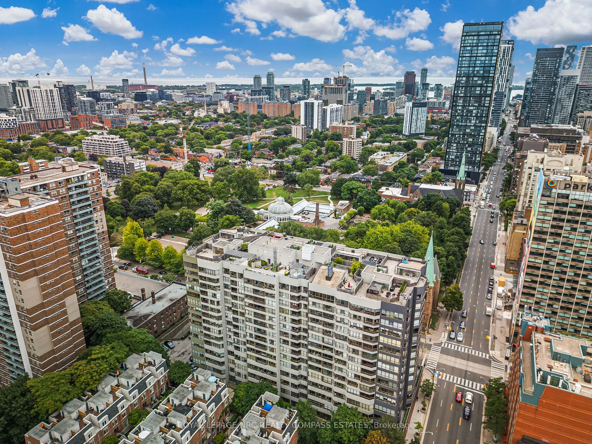 130 Carlton Street, #810