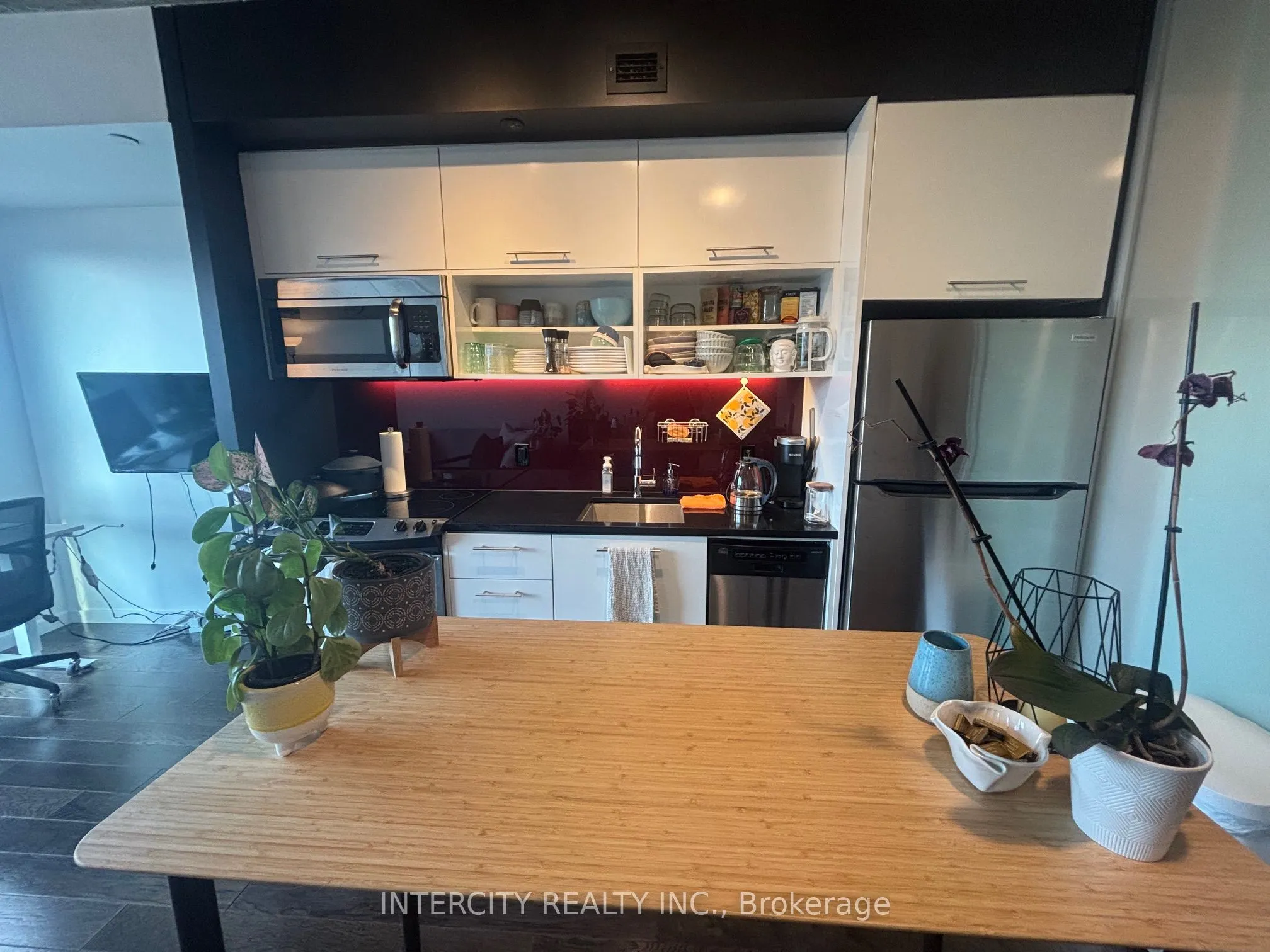 51 Trolley Crescent, #823