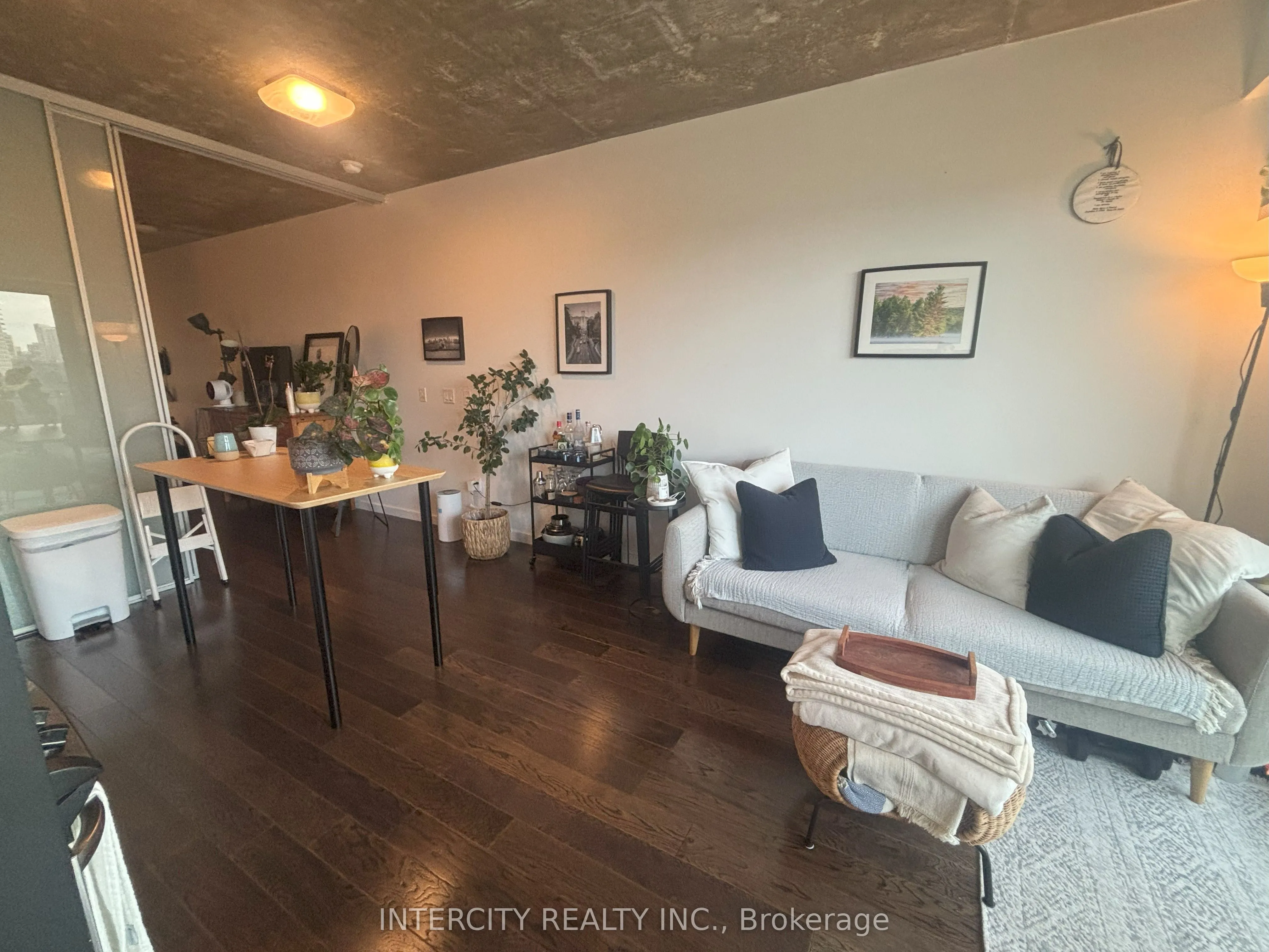 51 Trolley Crescent, #823