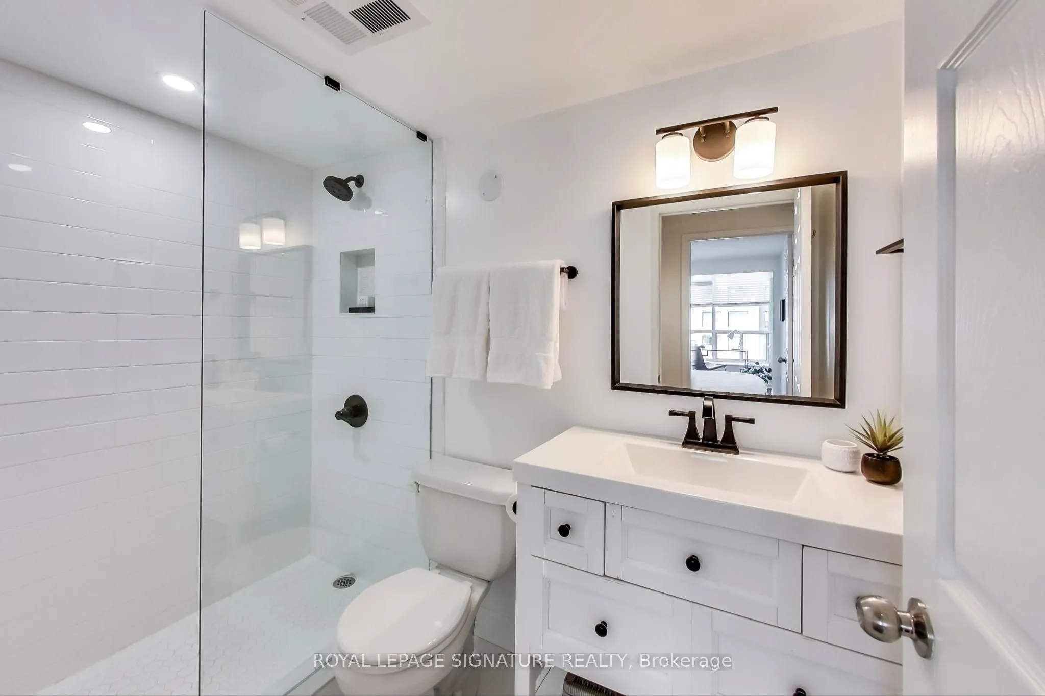 109 Front Street E, #726