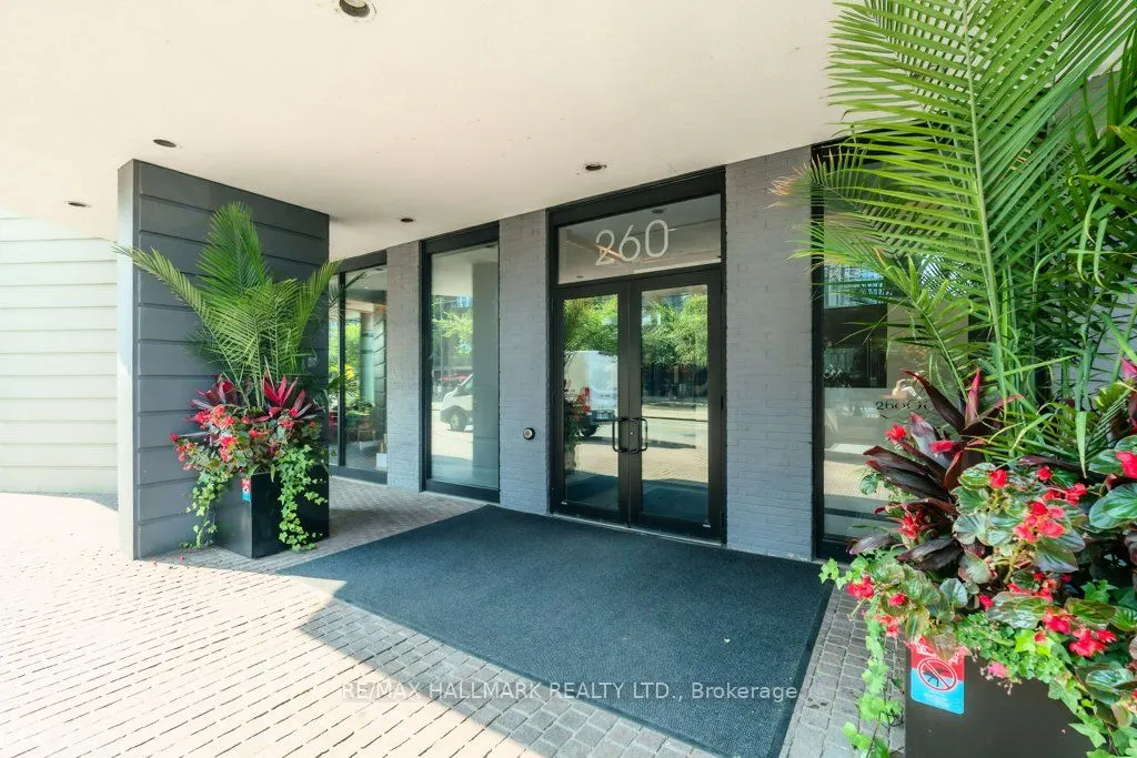 260 Queens Quay W, #1501