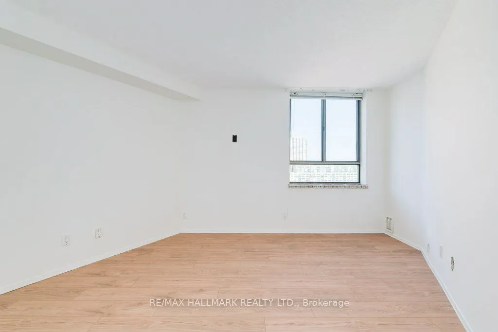 260 Queens Quay W, #1501