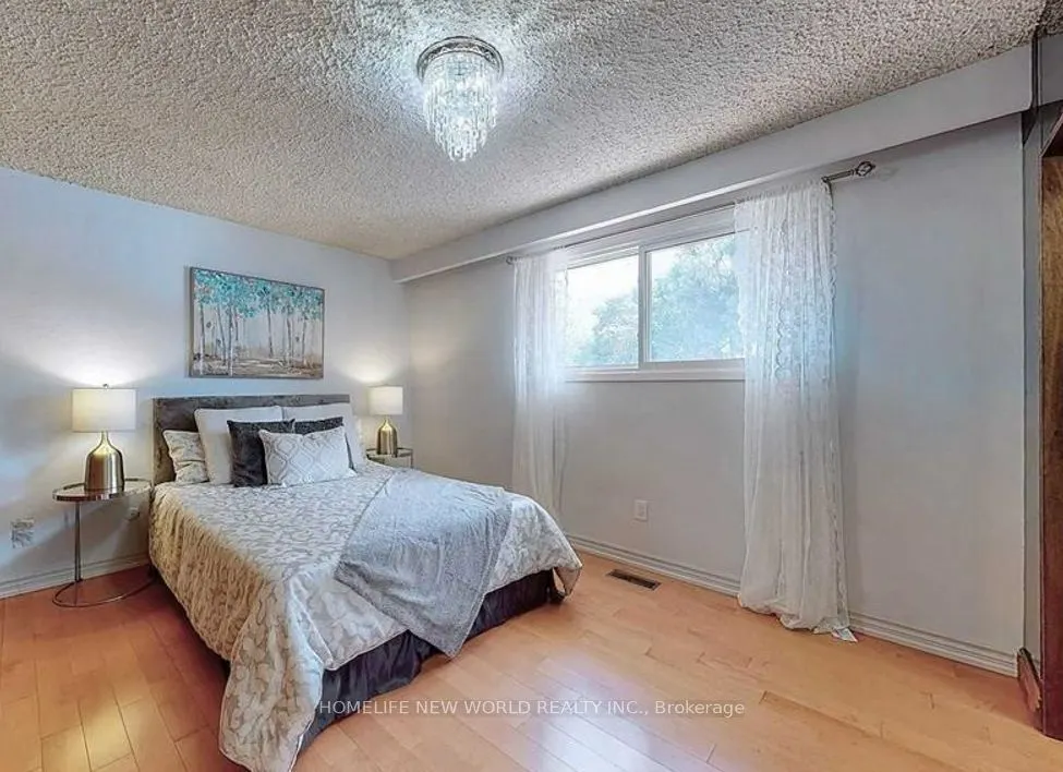 58 Marathon Crescent