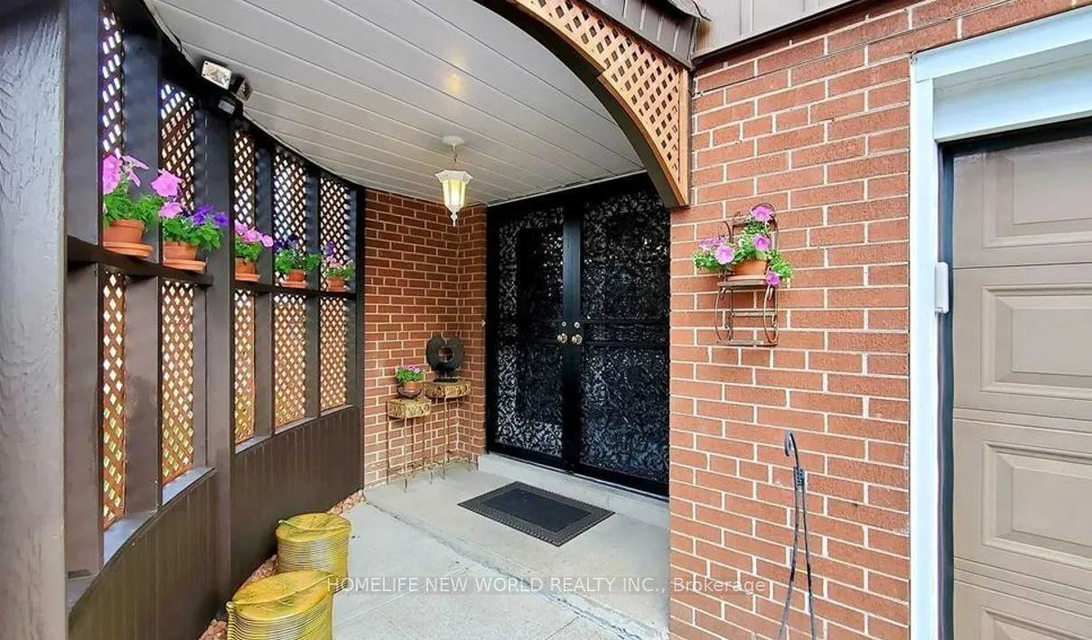 58 Marathon Crescent