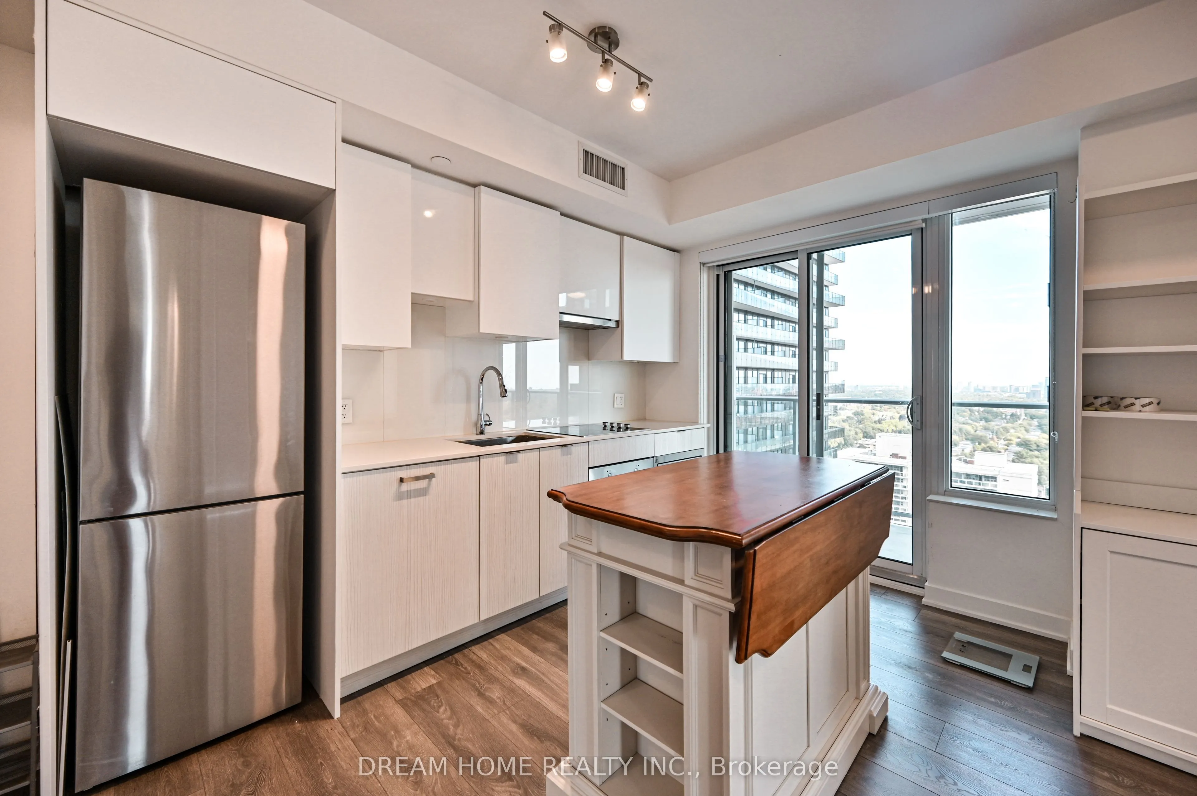 195 Redpath Avenue, #2404
