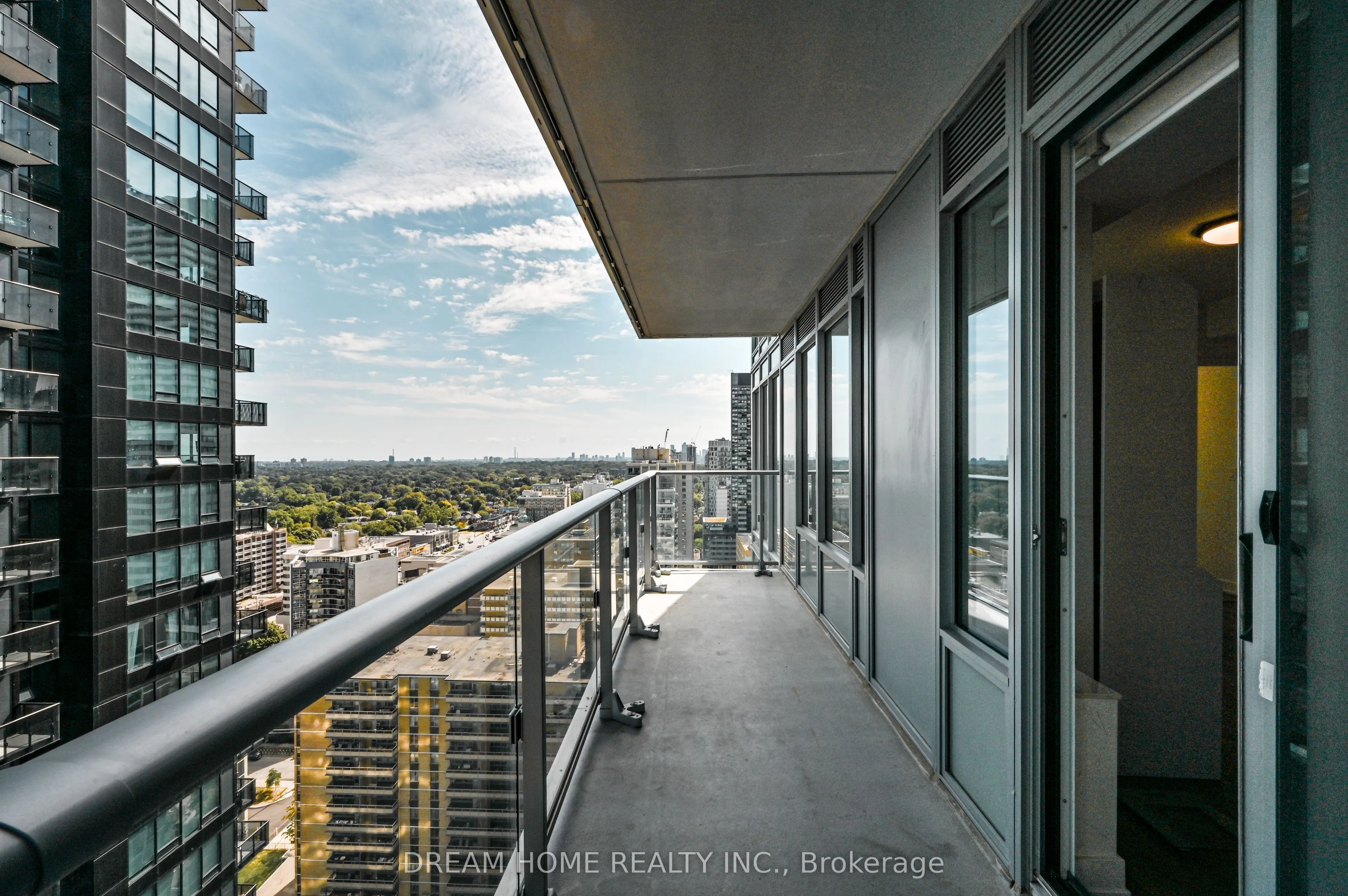195 Redpath Avenue, #2404