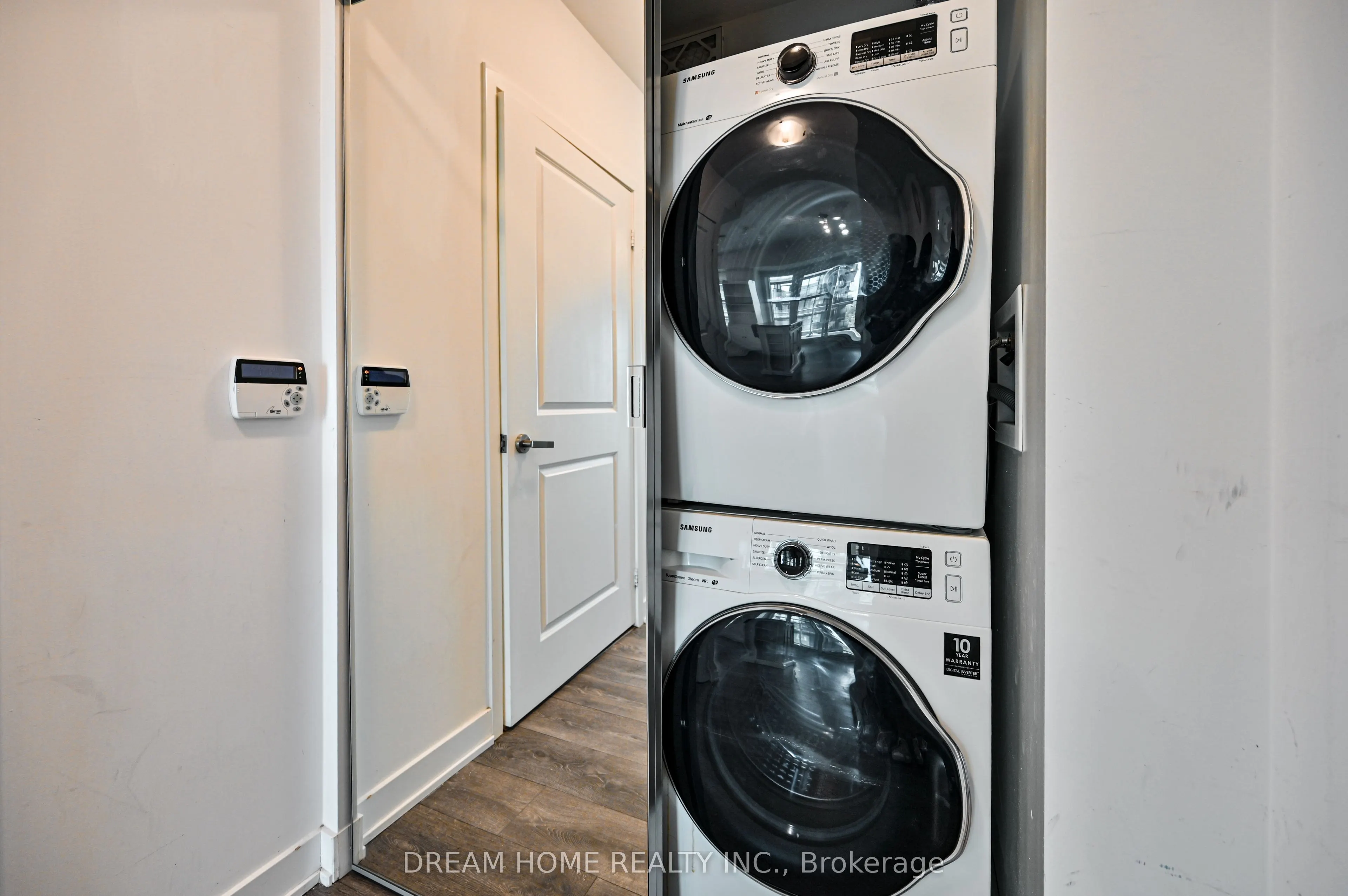 195 Redpath Avenue, #2404