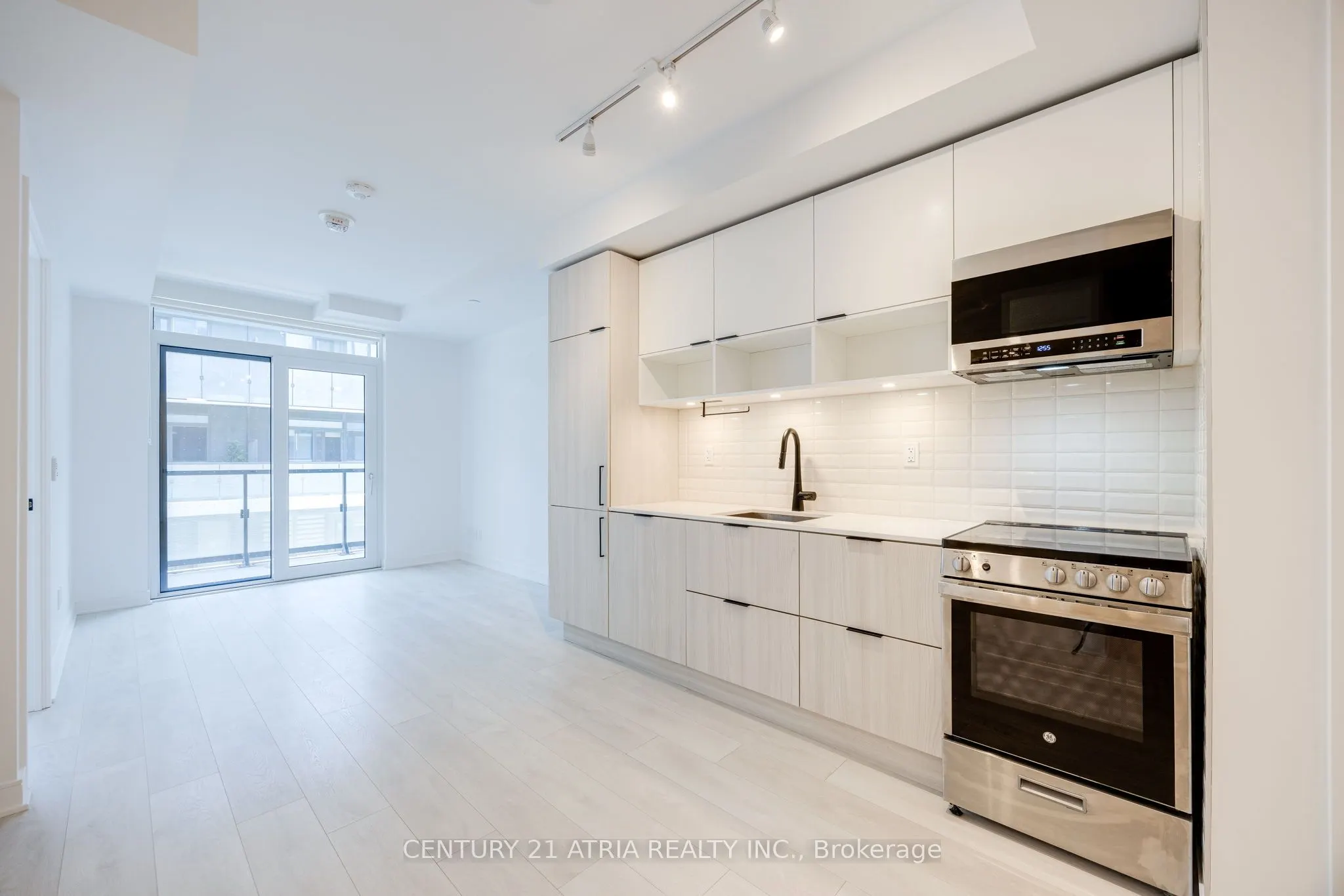 35 Rolling Mills Road, #S304