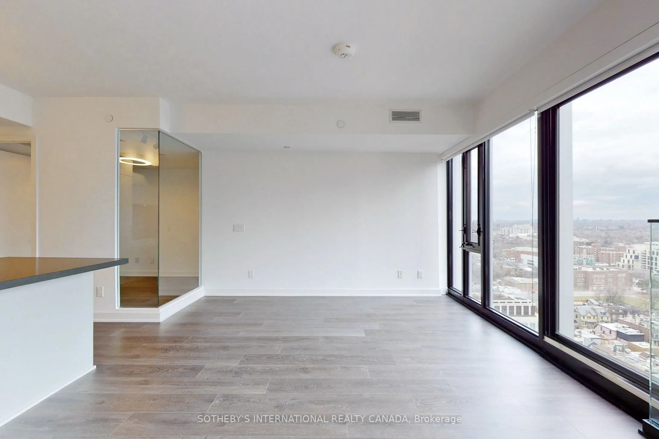 188 Cumberland Street, #2404