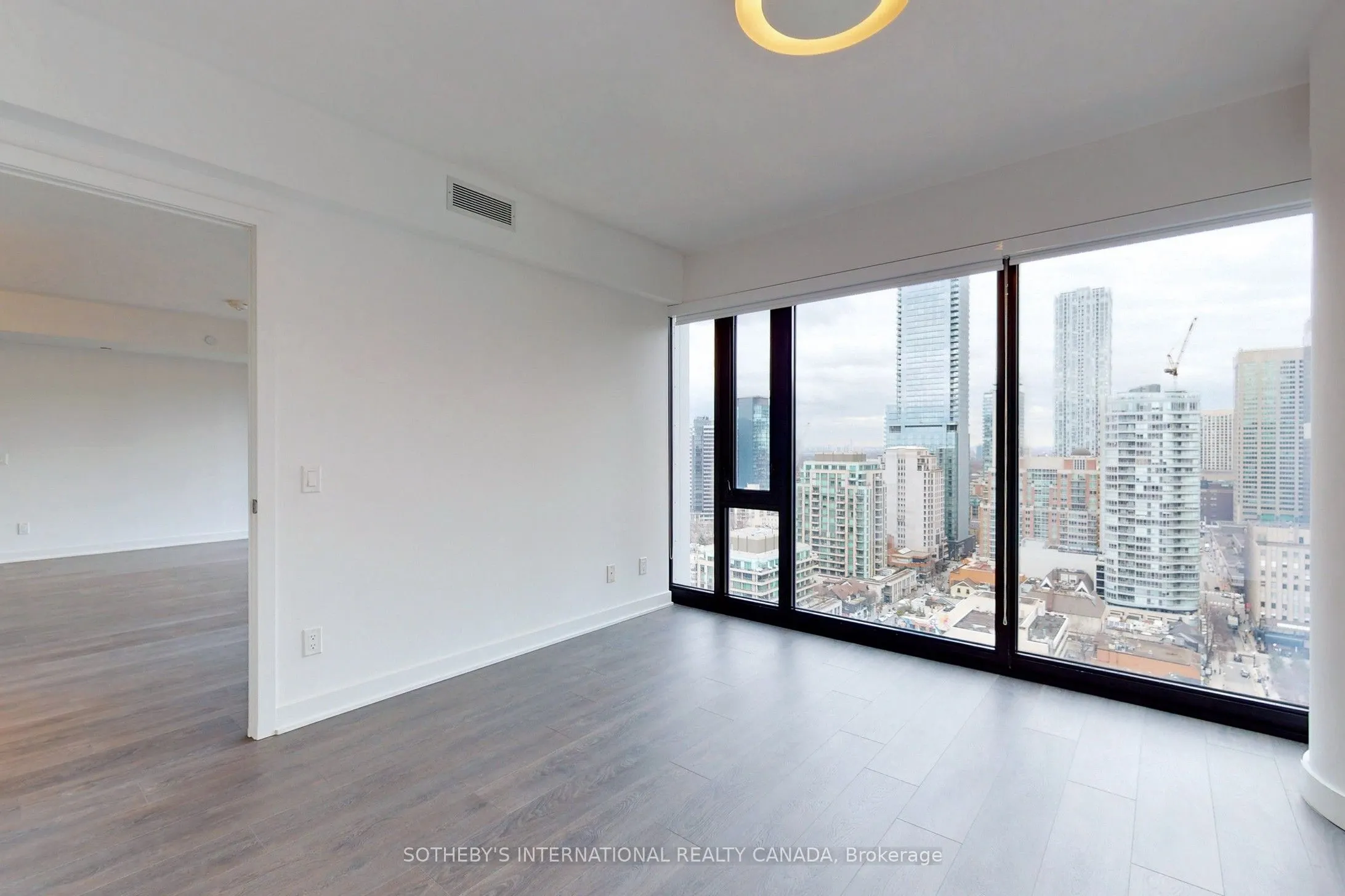 188 Cumberland Street, #2404