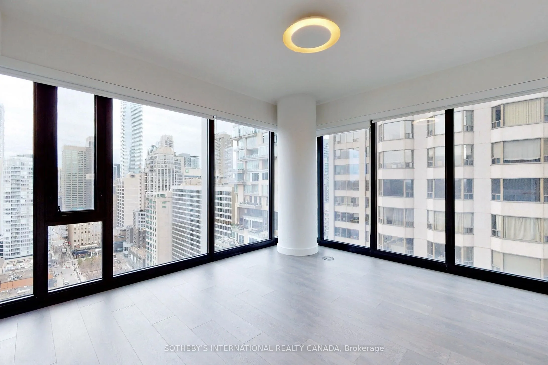 188 Cumberland Street, #2404