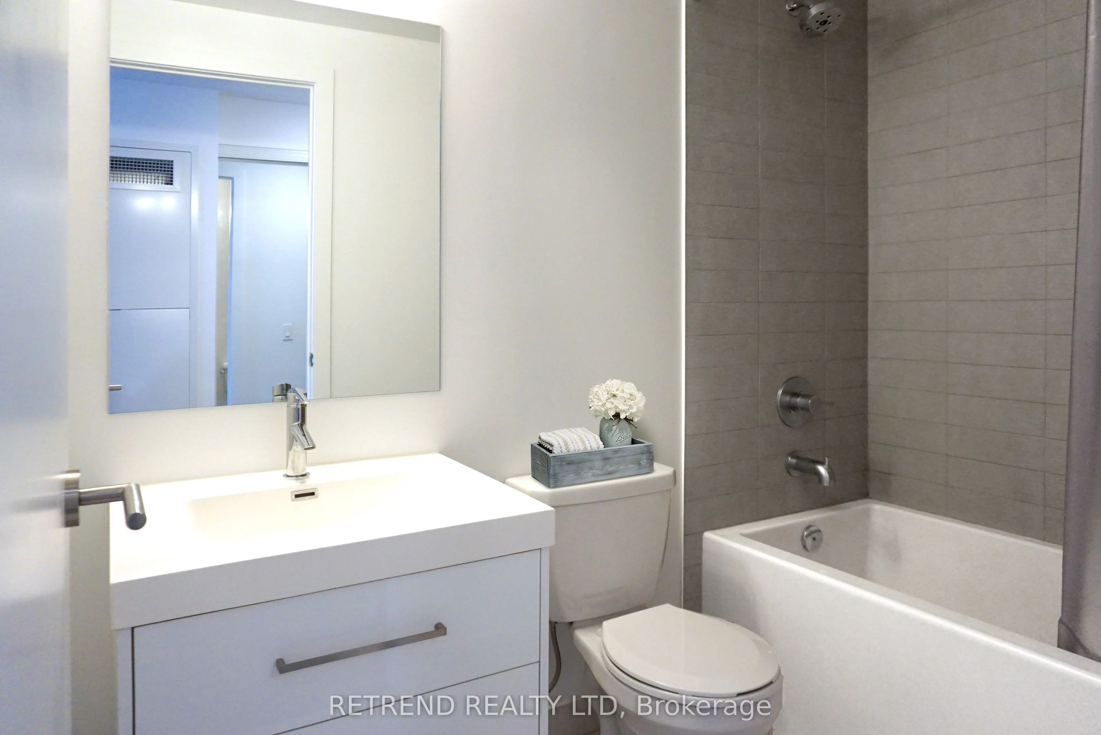 403 Church Street, #2206