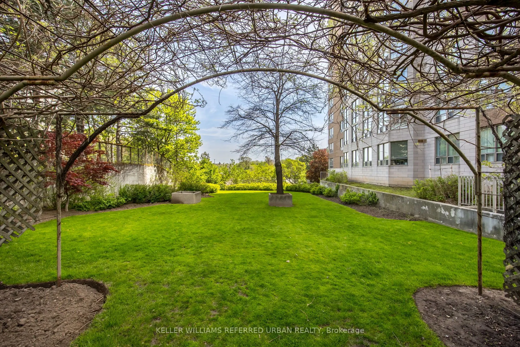 205 Wynford Drive, #2105