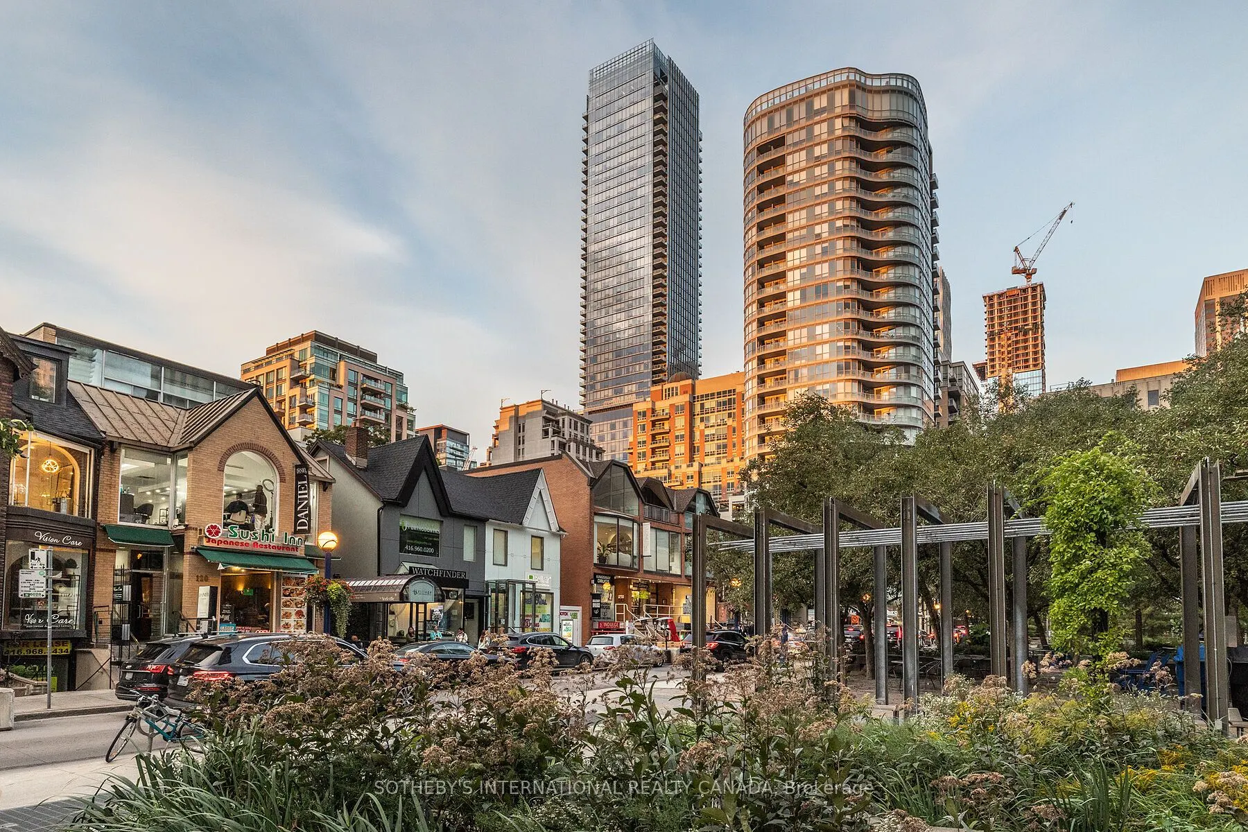 110 Bloor Street W, #1707