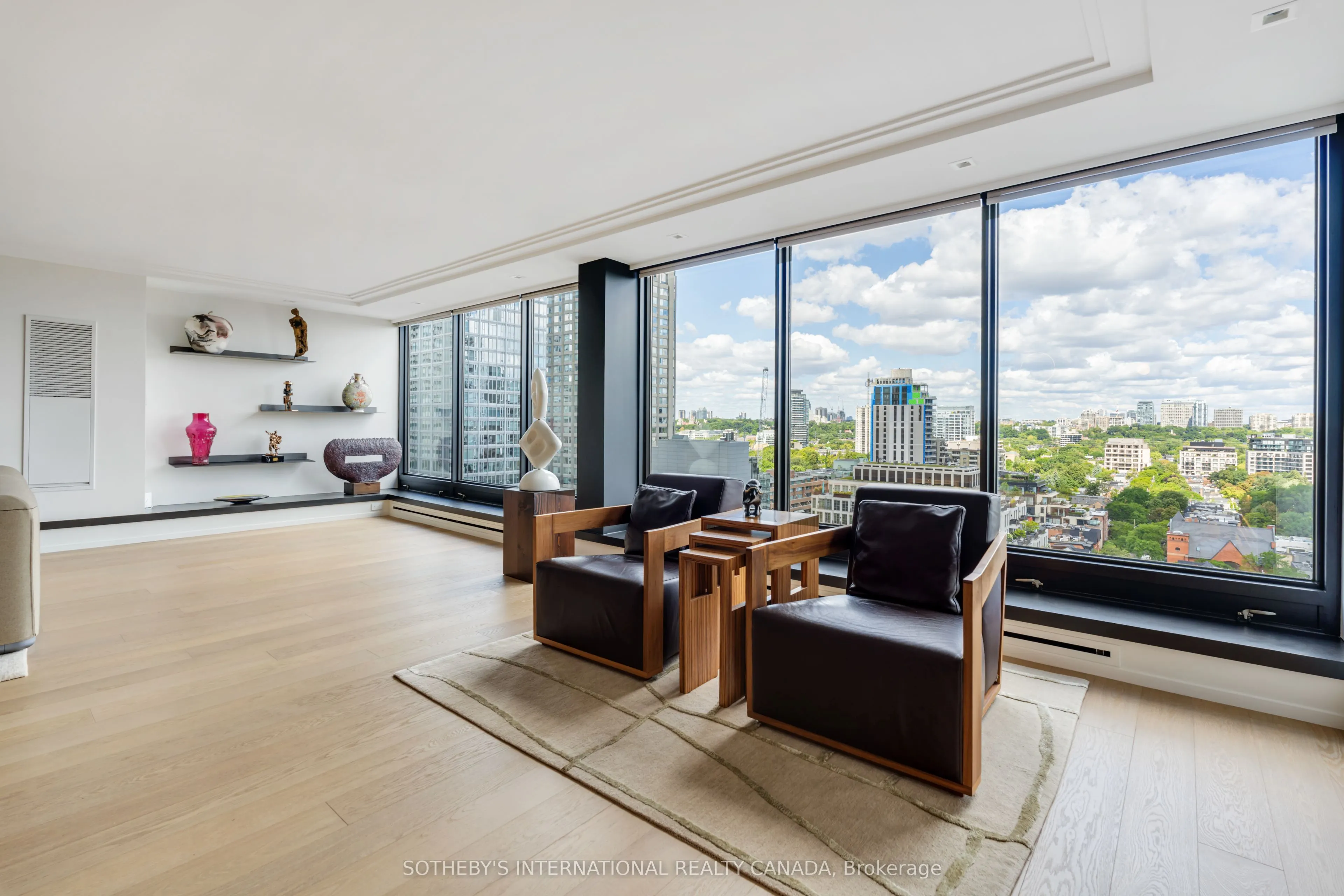 110 Bloor Street W, #1707