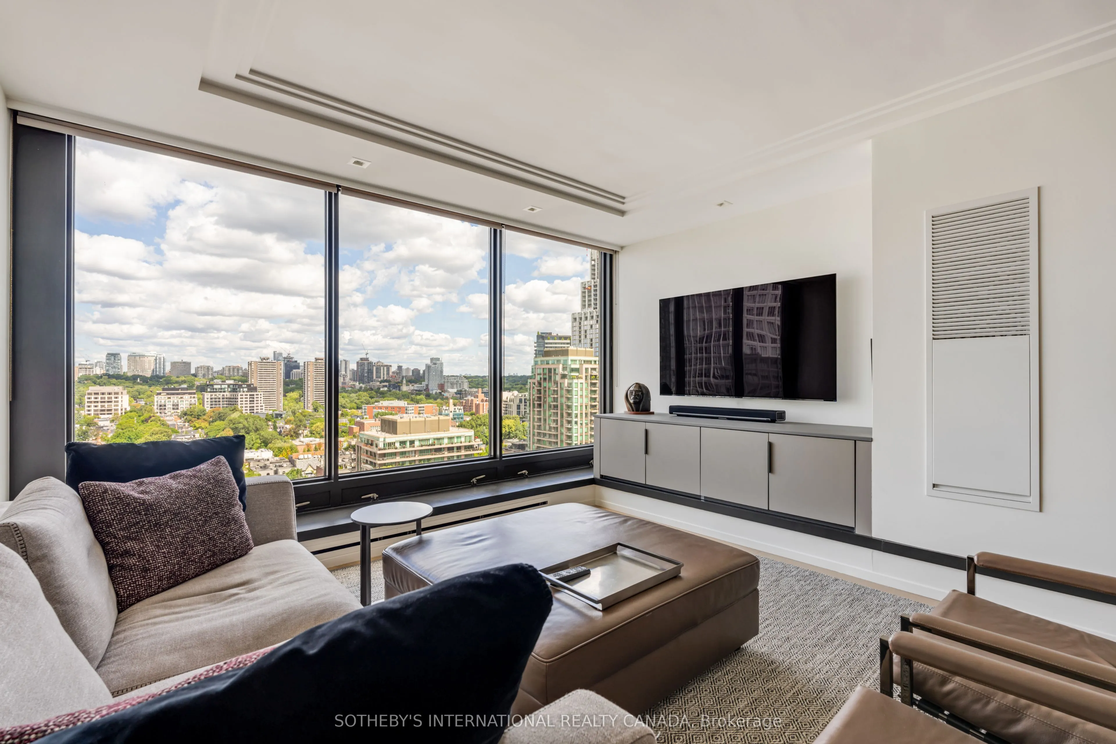 110 Bloor Street W, #1707