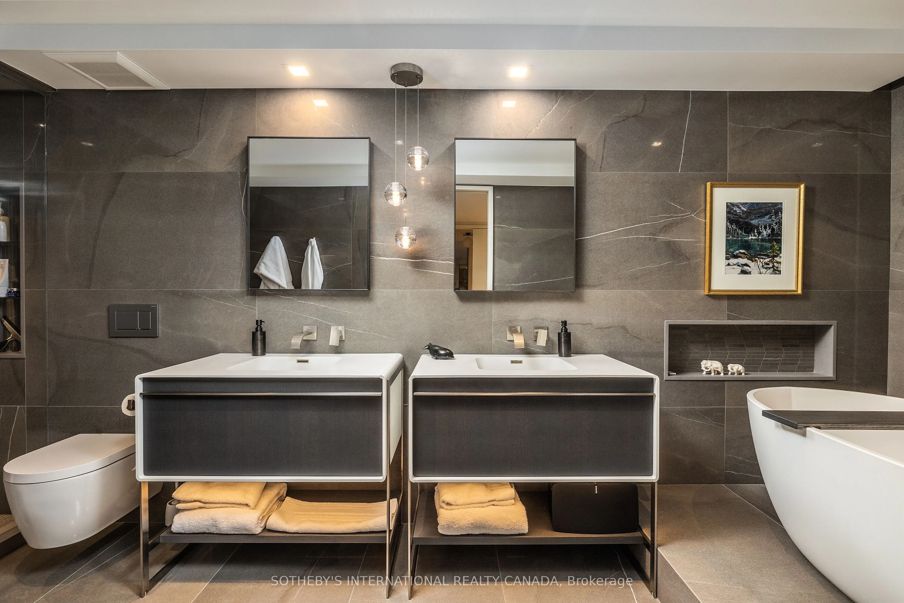 110 Bloor Street W, #1707