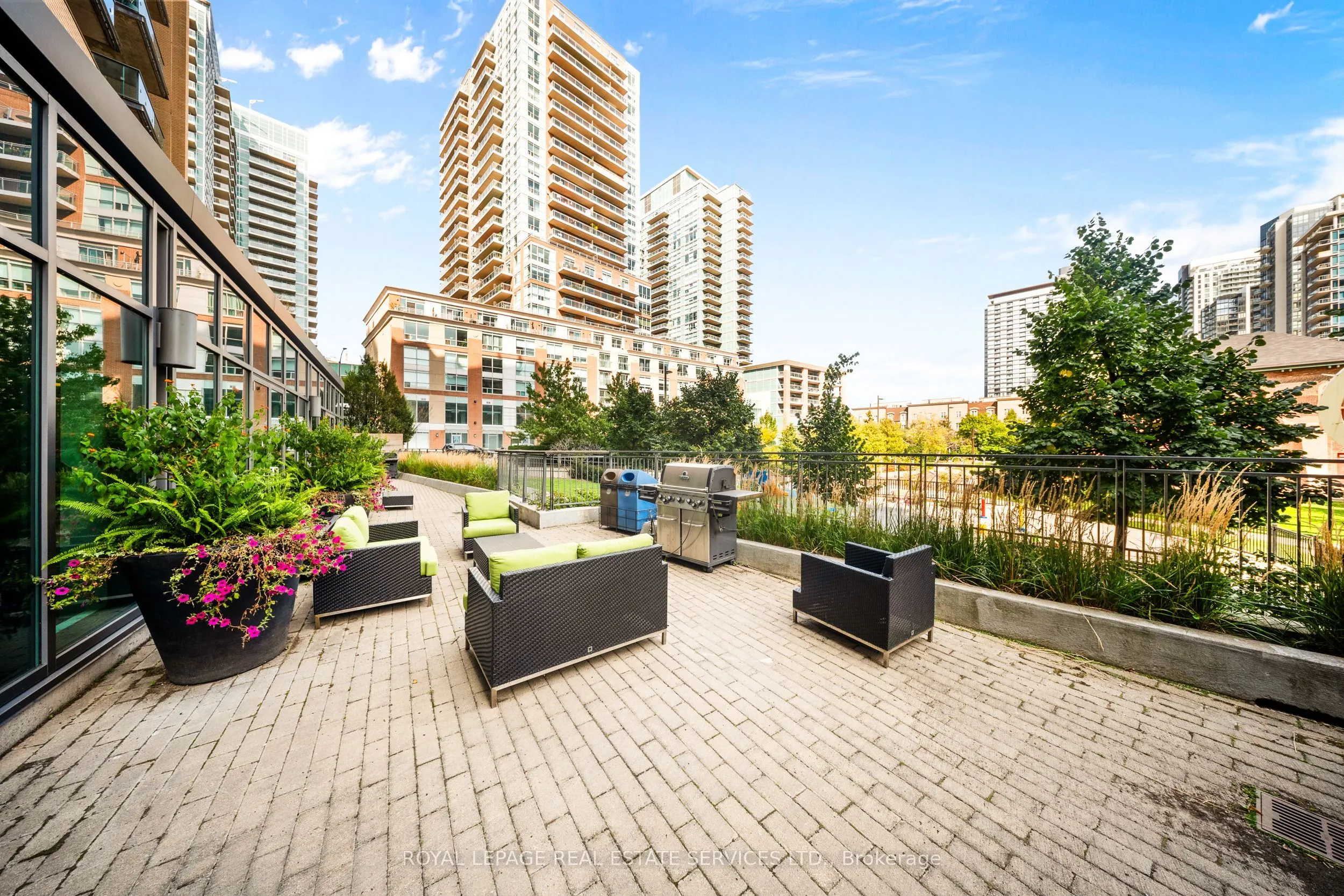 69 Lynn Williams Street, #708