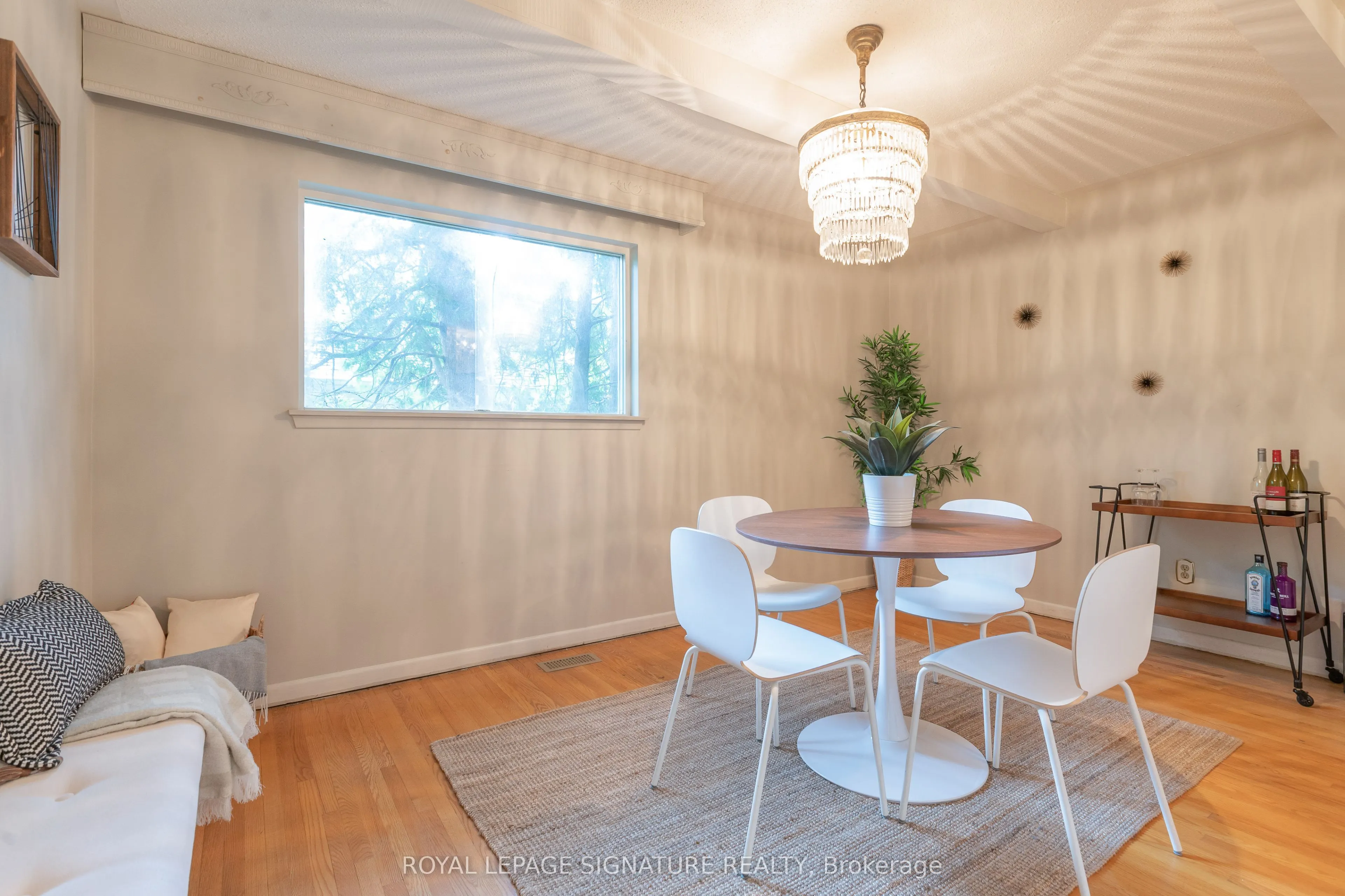 7 Willowood Court