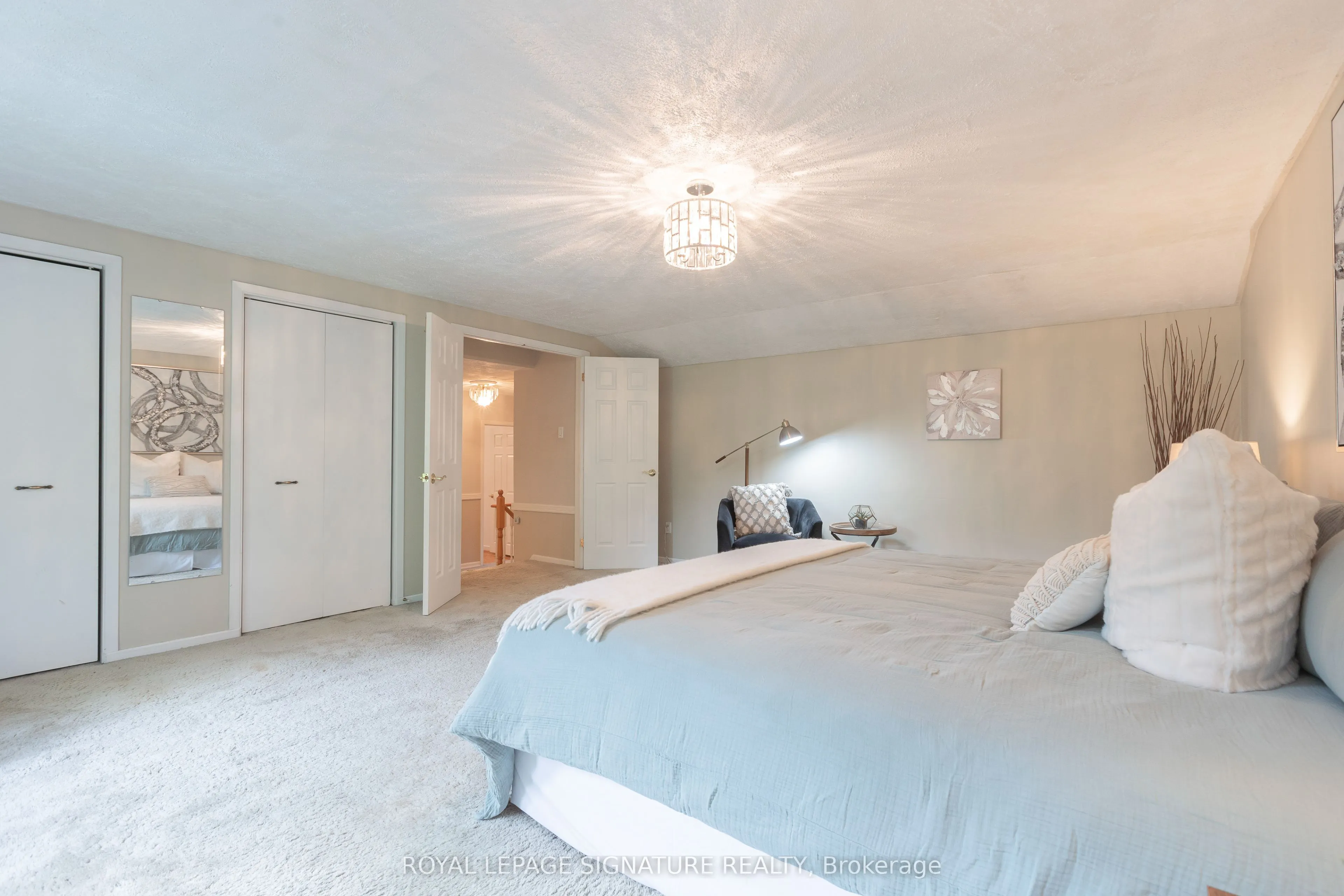 7 Willowood Court