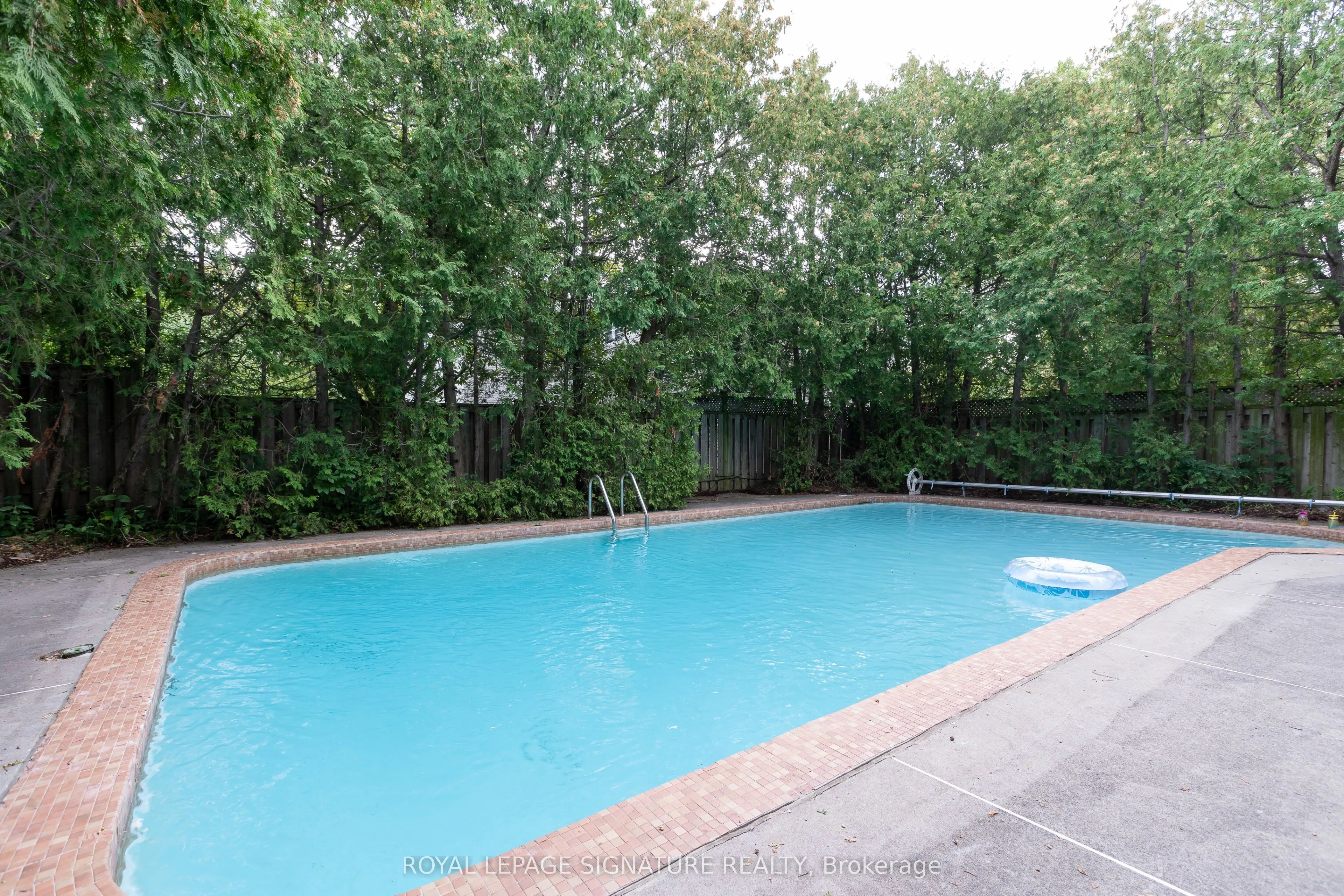 7 Willowood Court