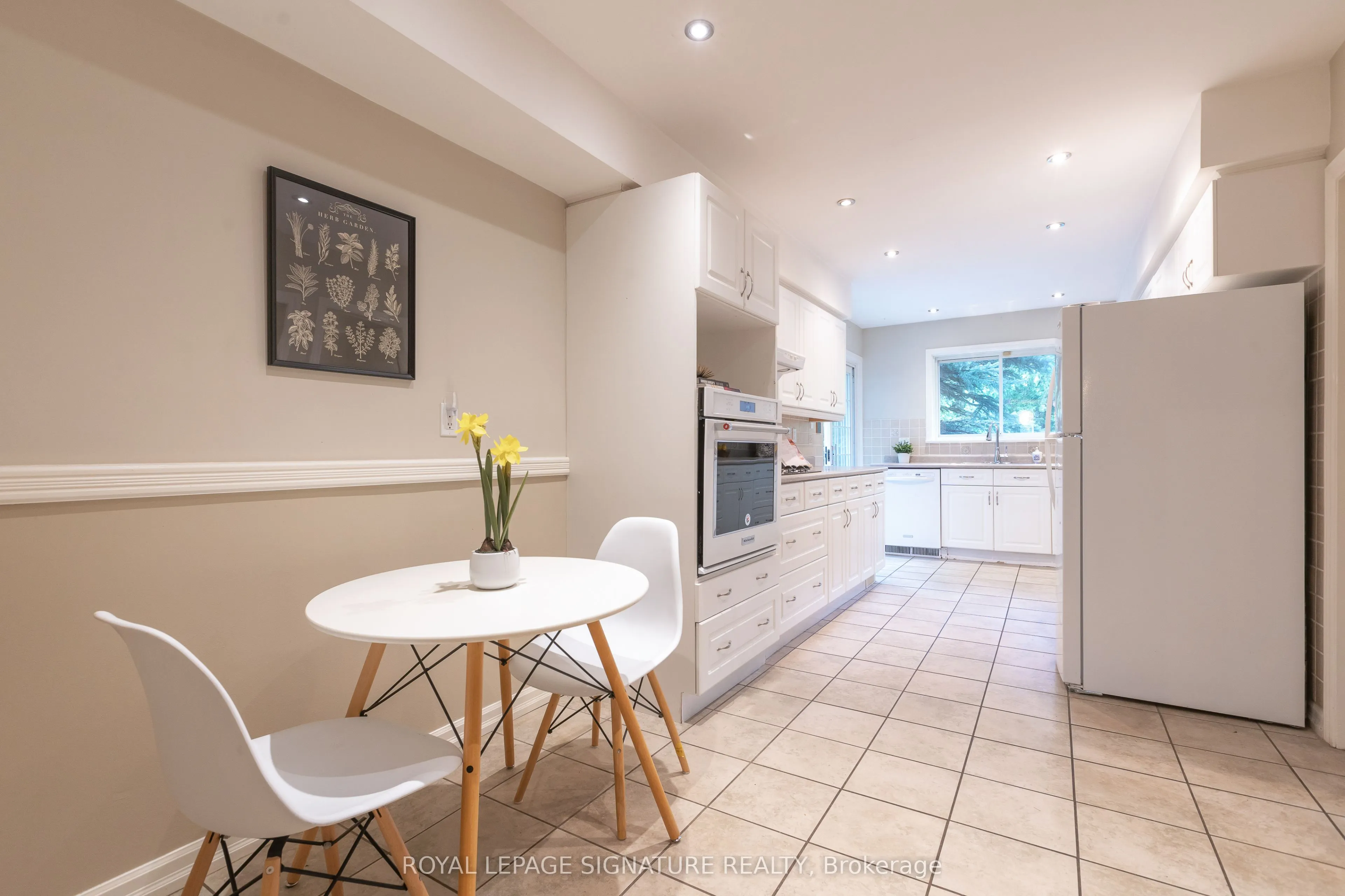 7 Willowood Court