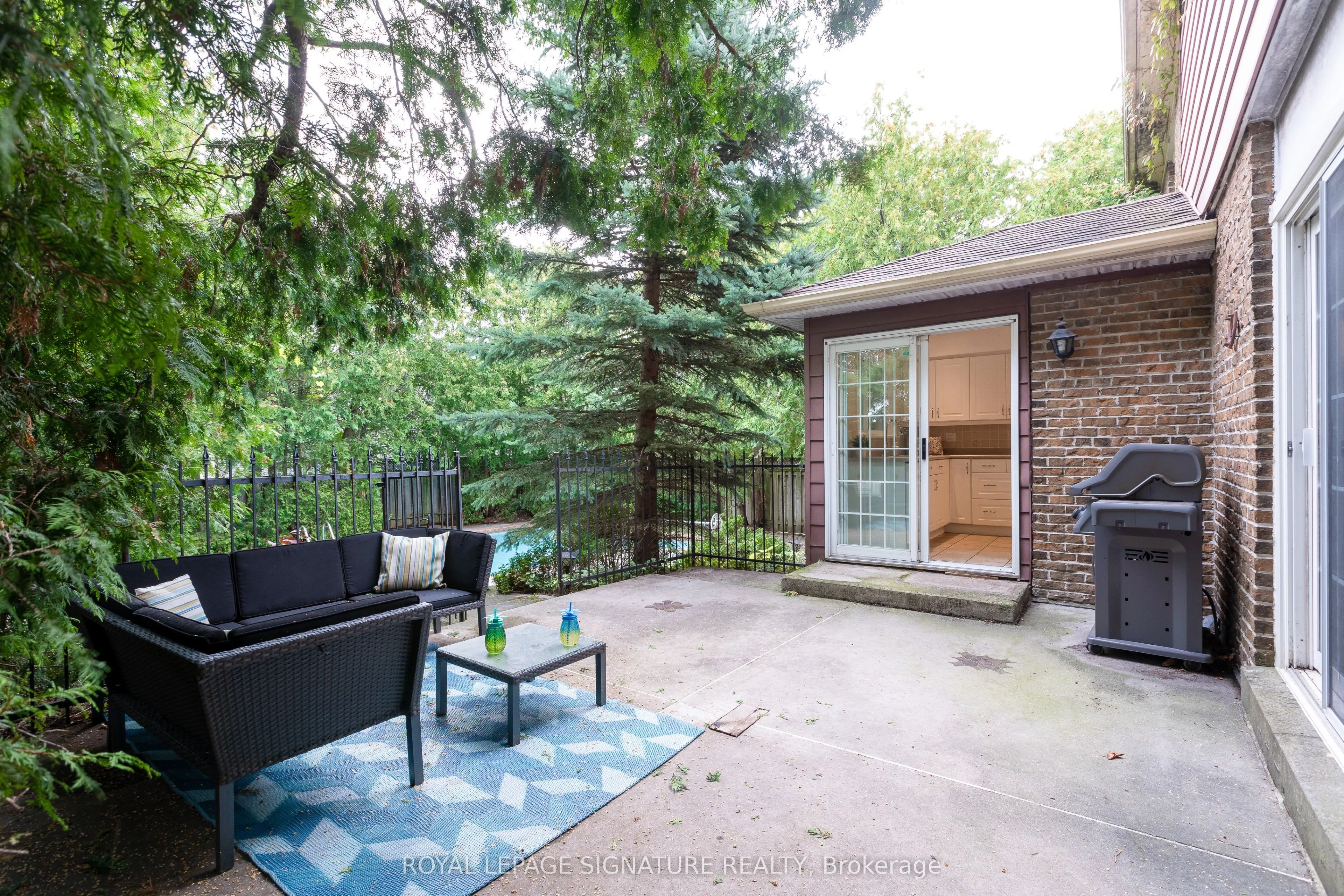 7 Willowood Court