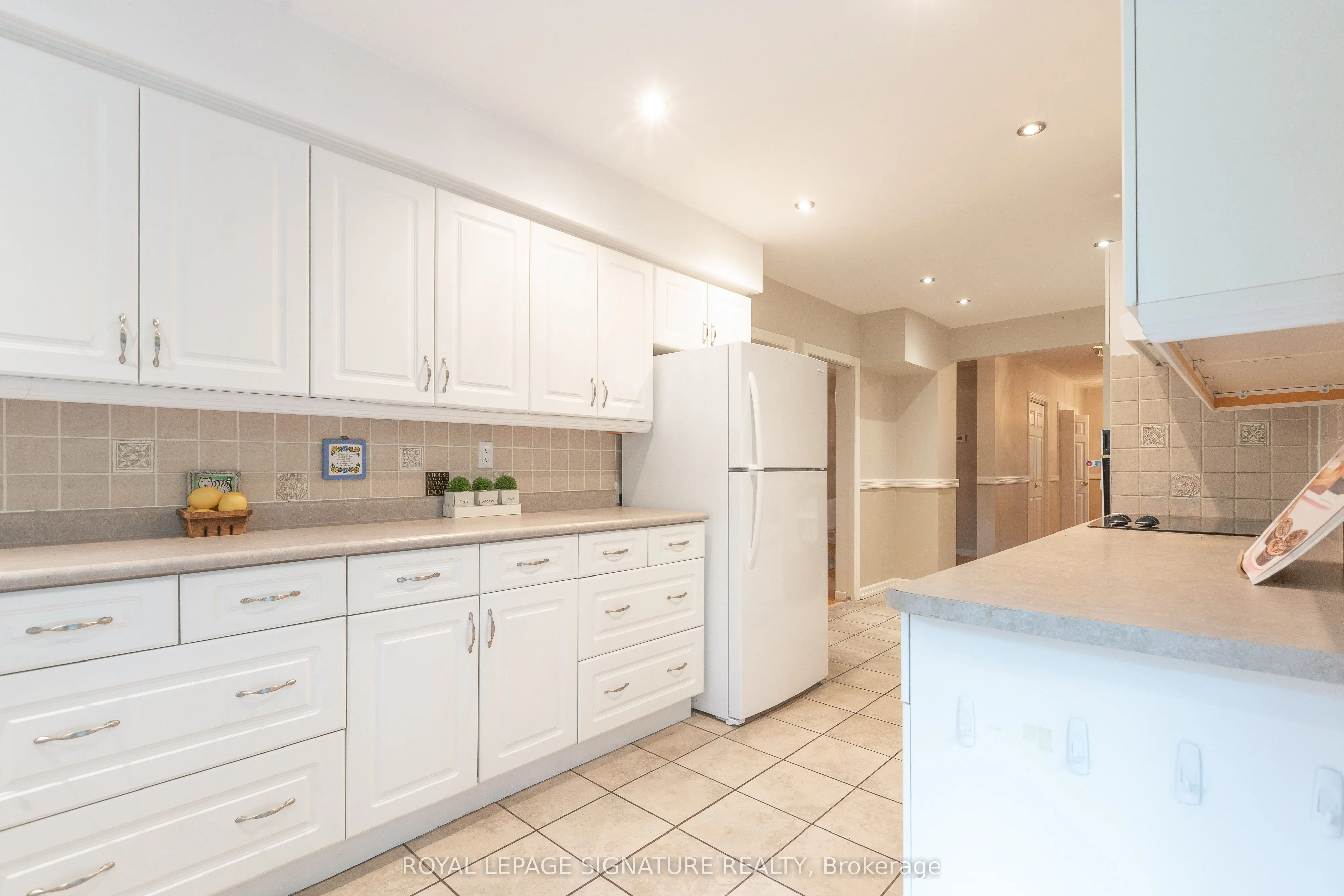 7 Willowood Court
