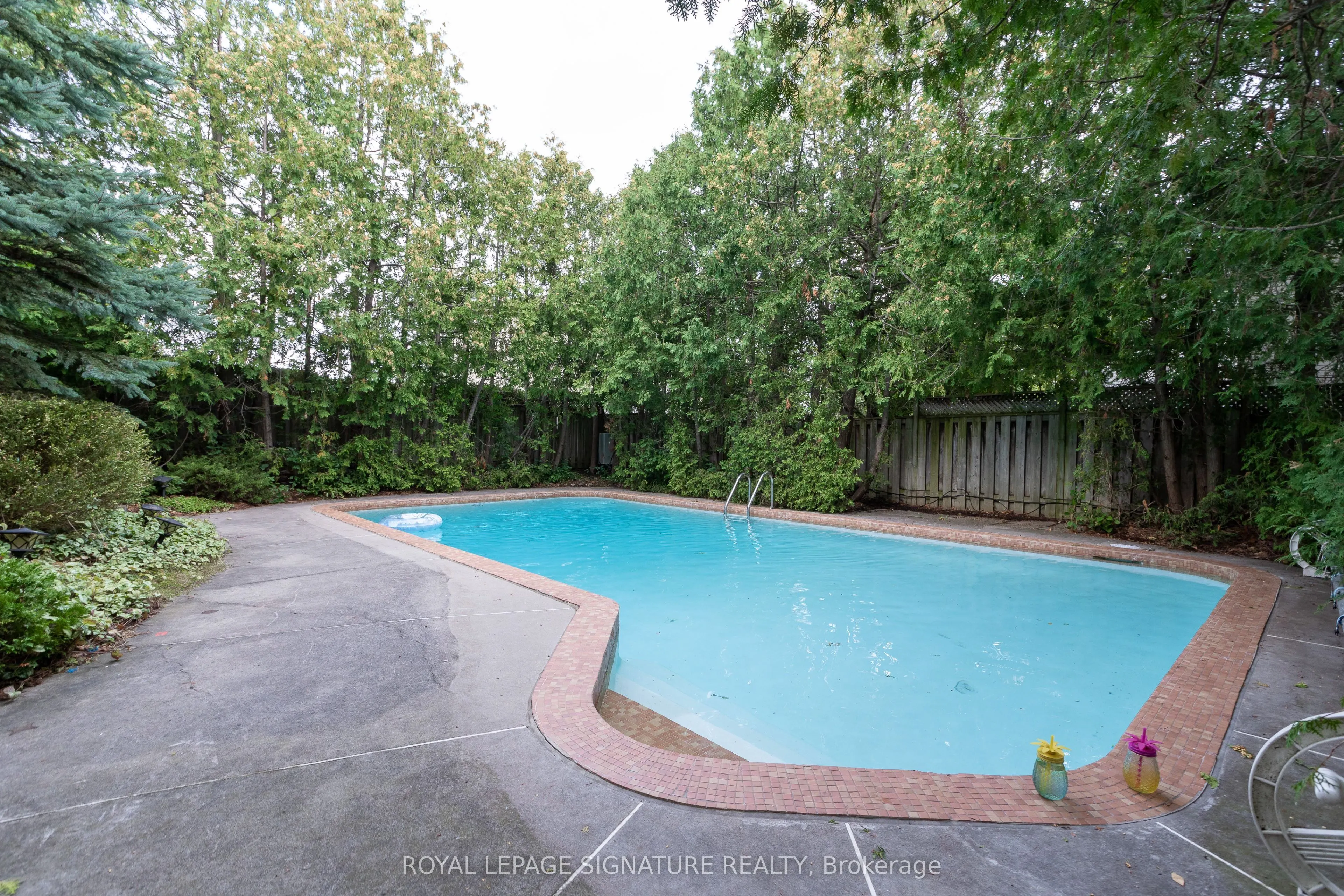 7 Willowood Court