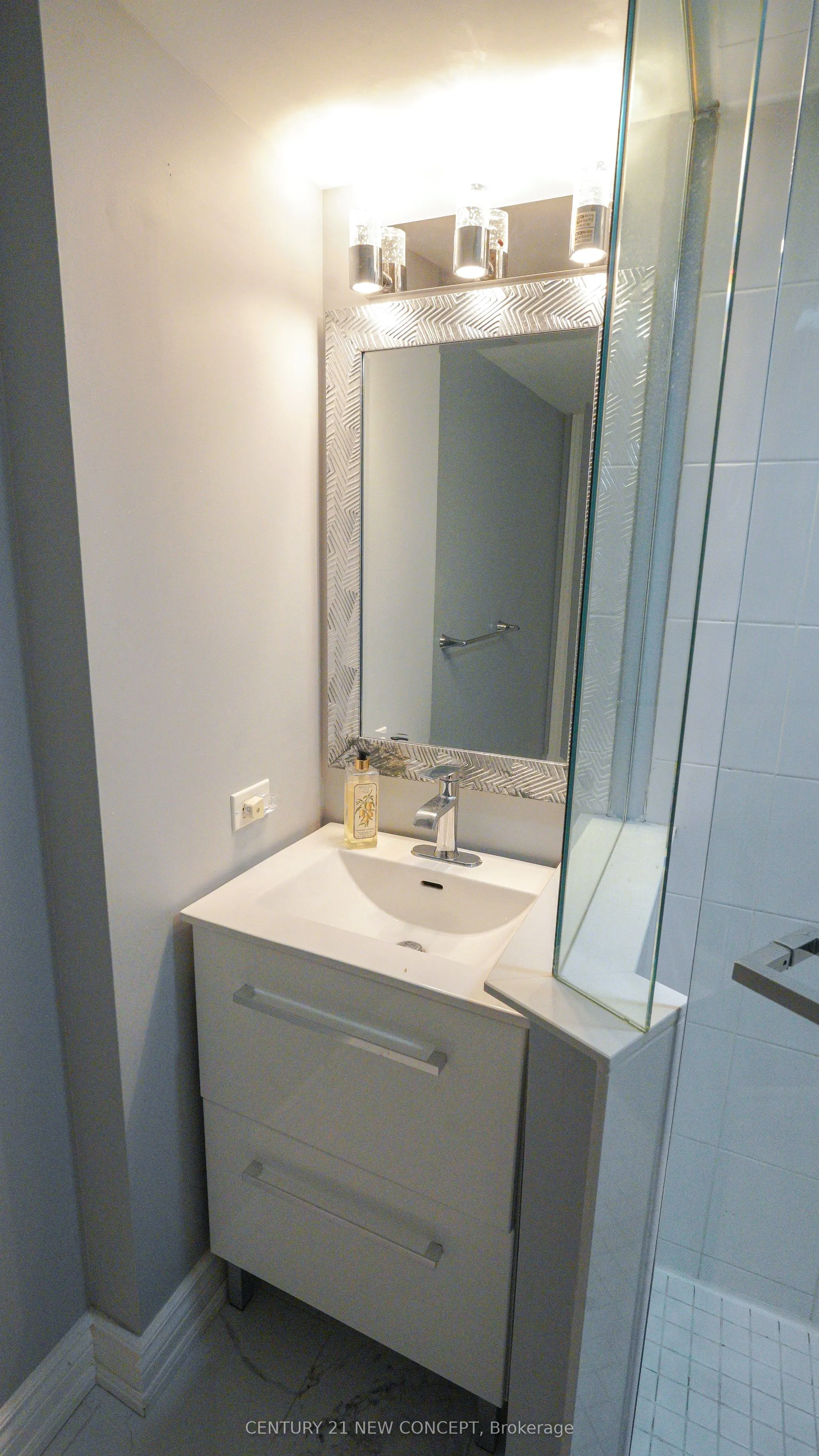 5418 Yonge Street, #217