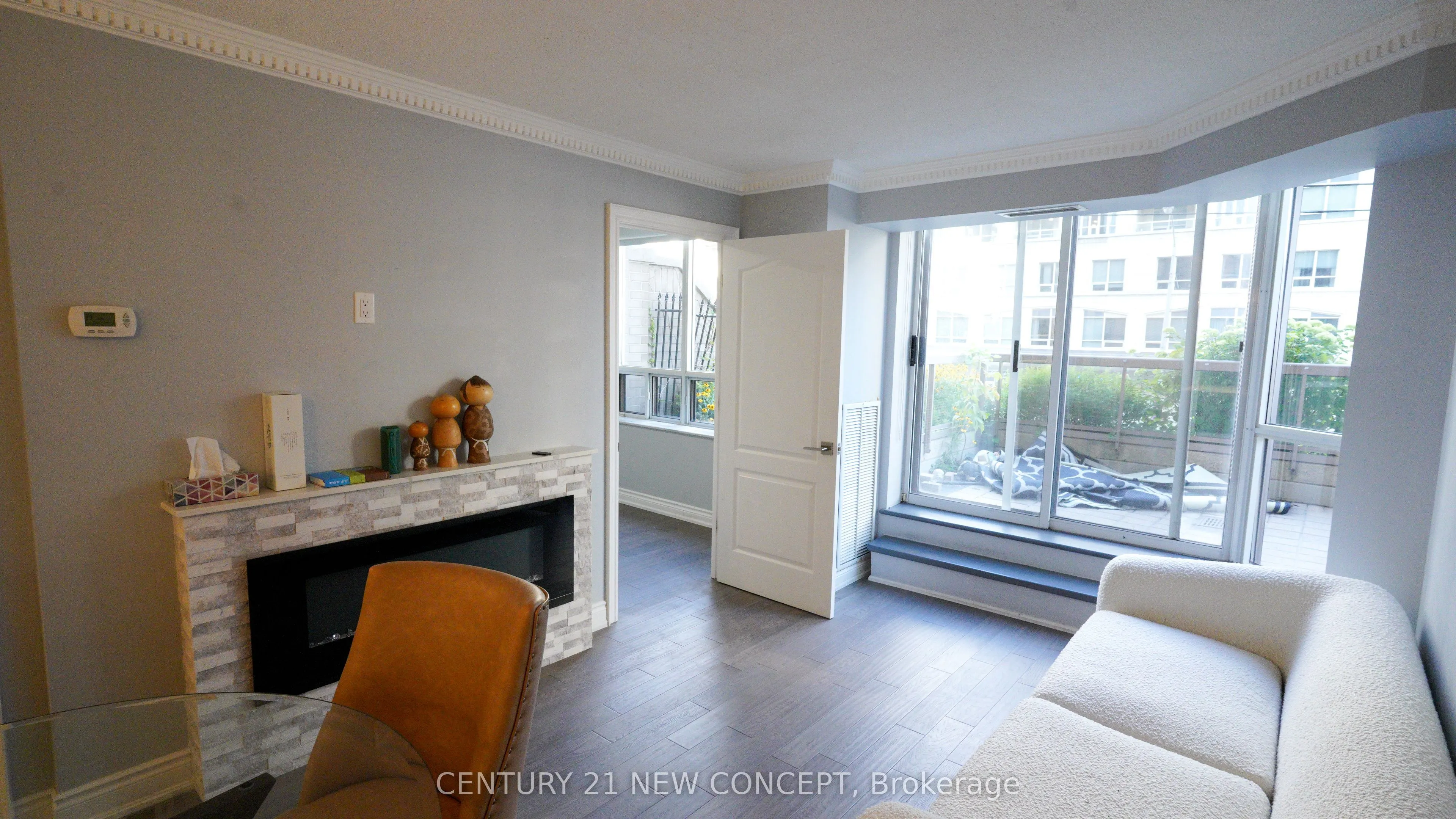 5418 Yonge Street, #217
