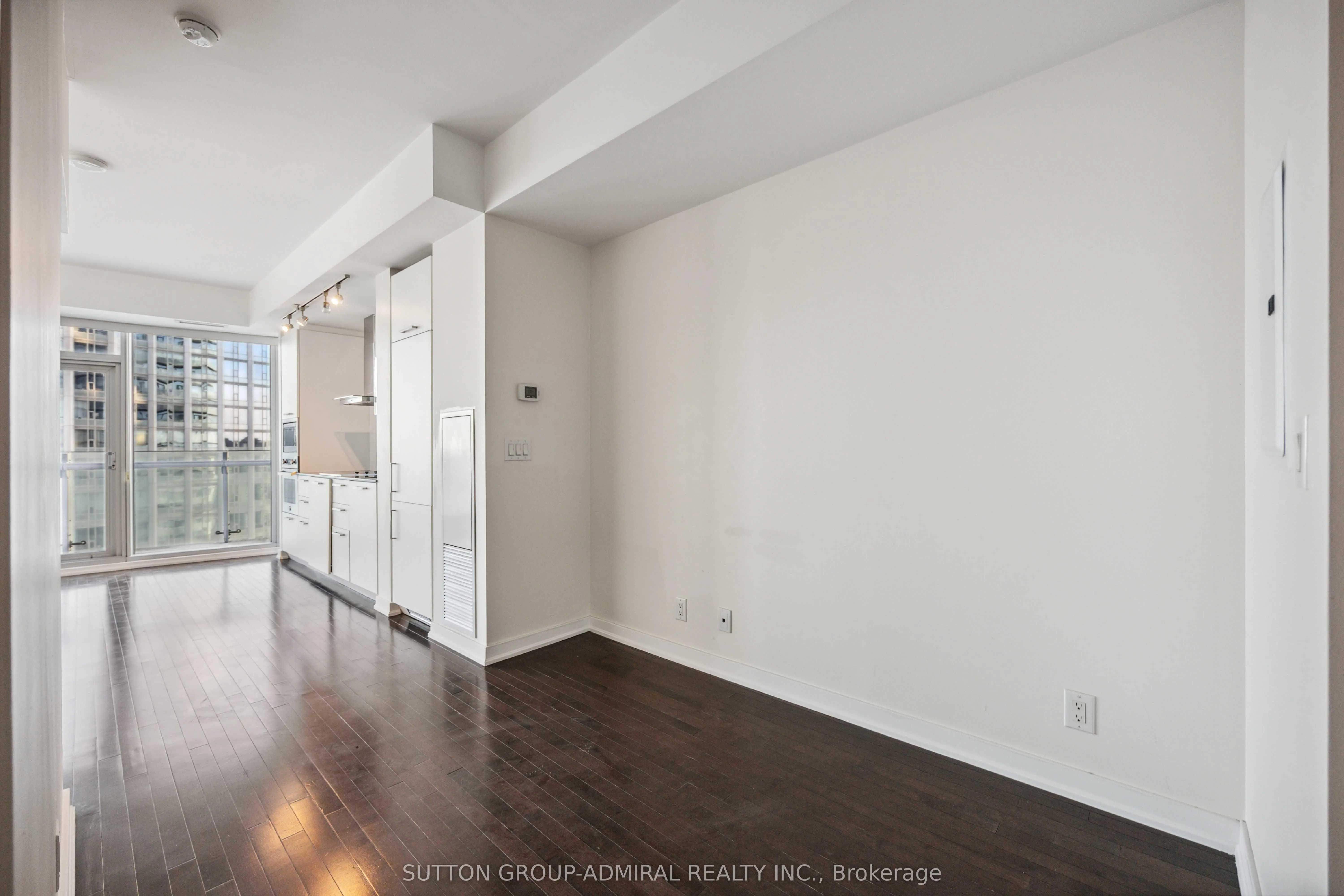 14 York Street, #4704