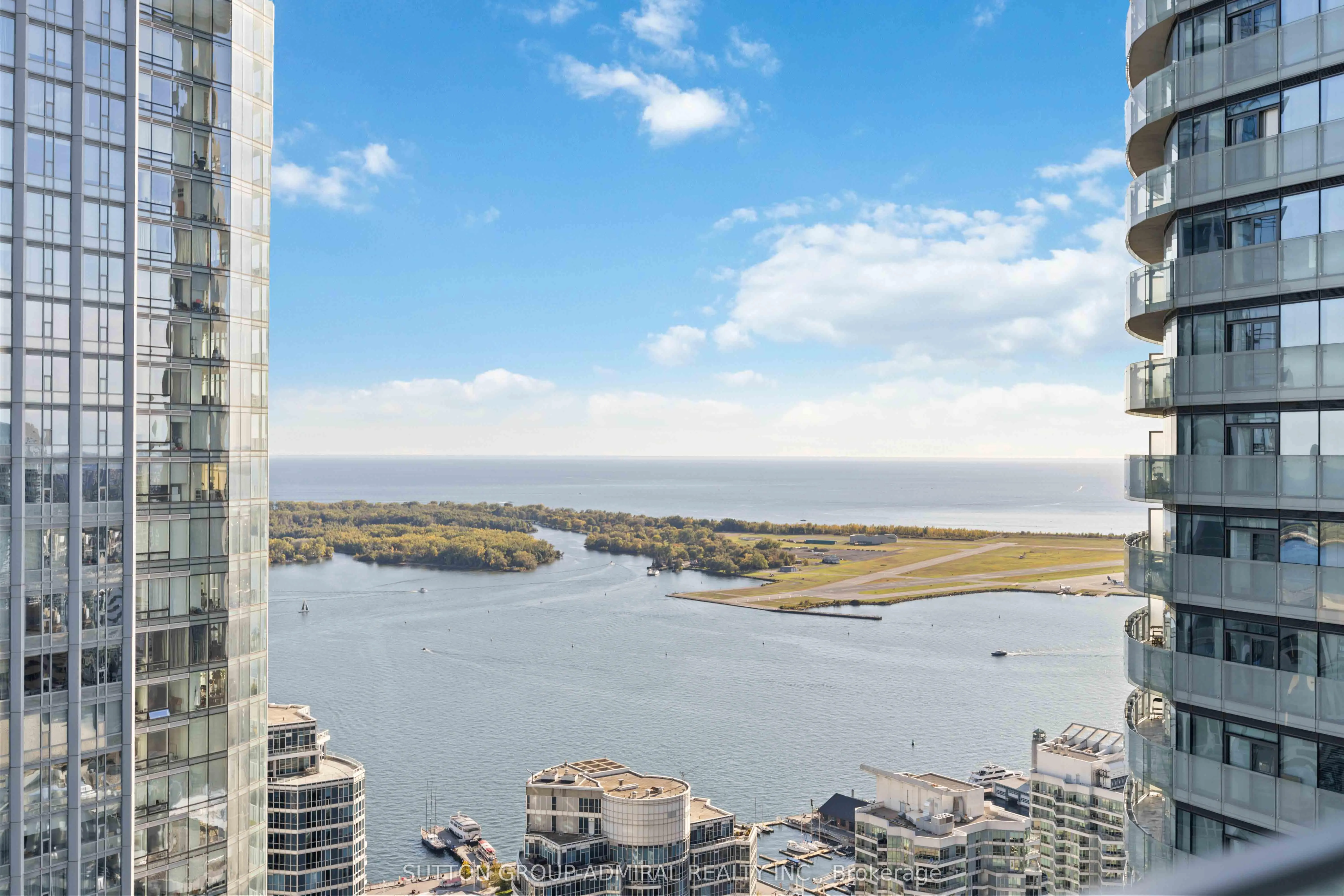 14 York Street, #4704