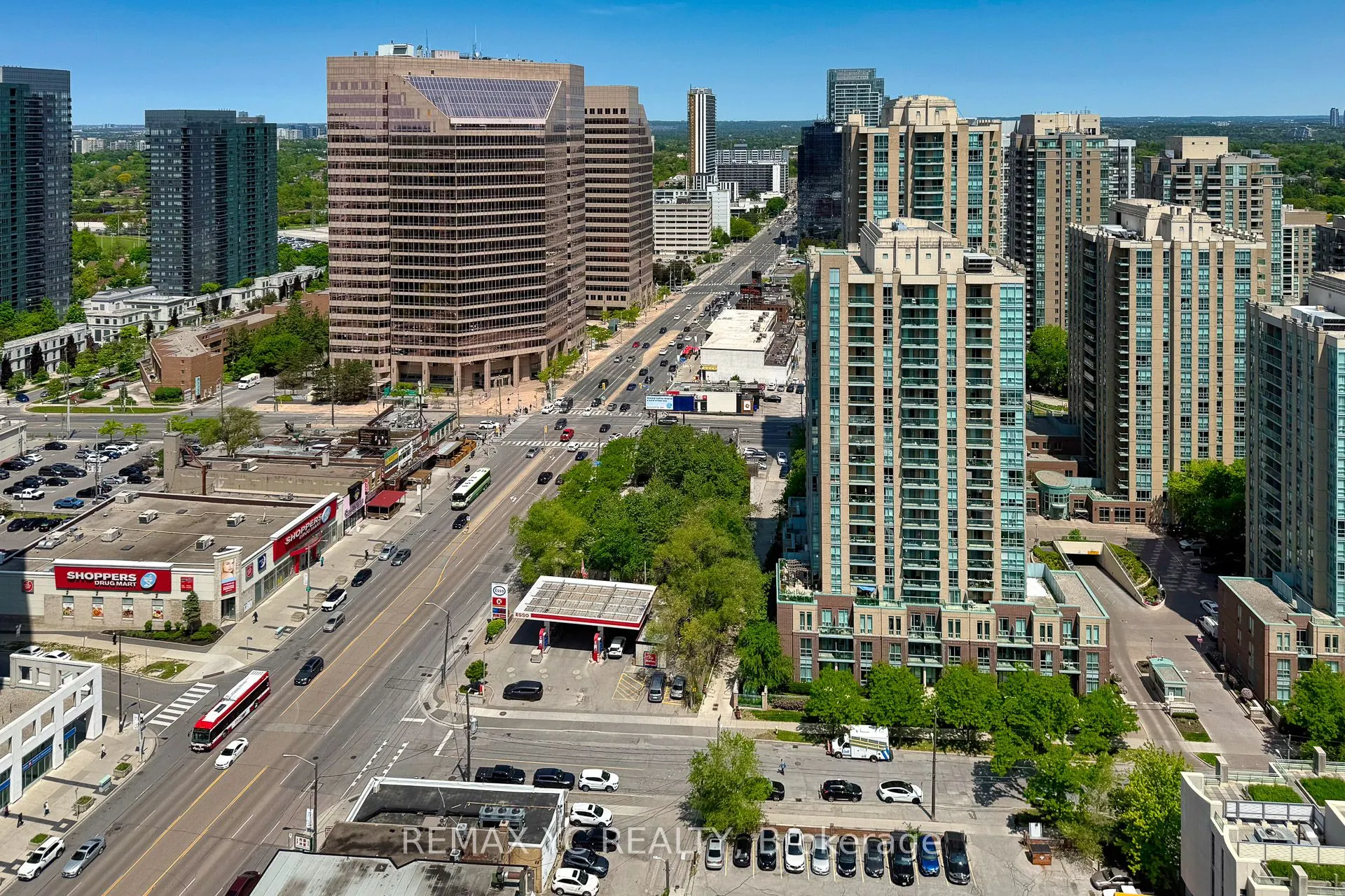 15 Holmes Avenue, #2504