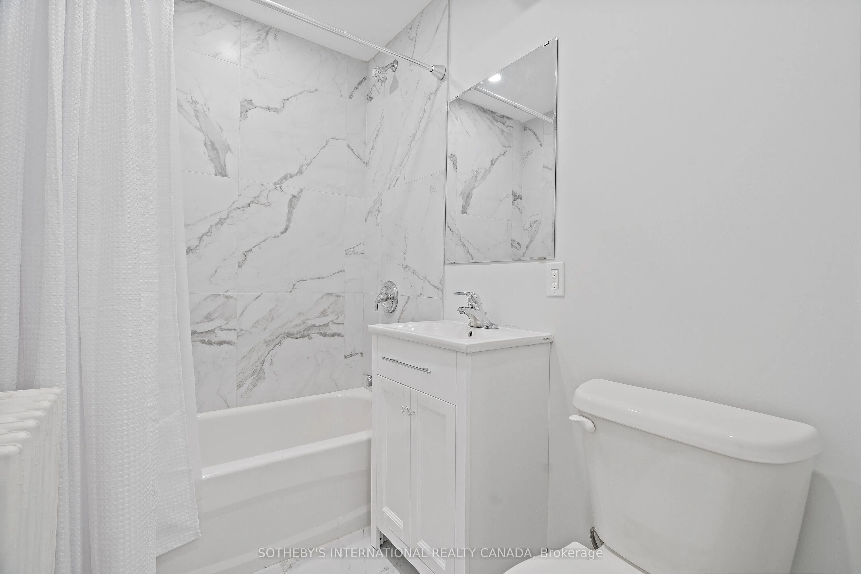30 Strathgowan Avenue, #Main