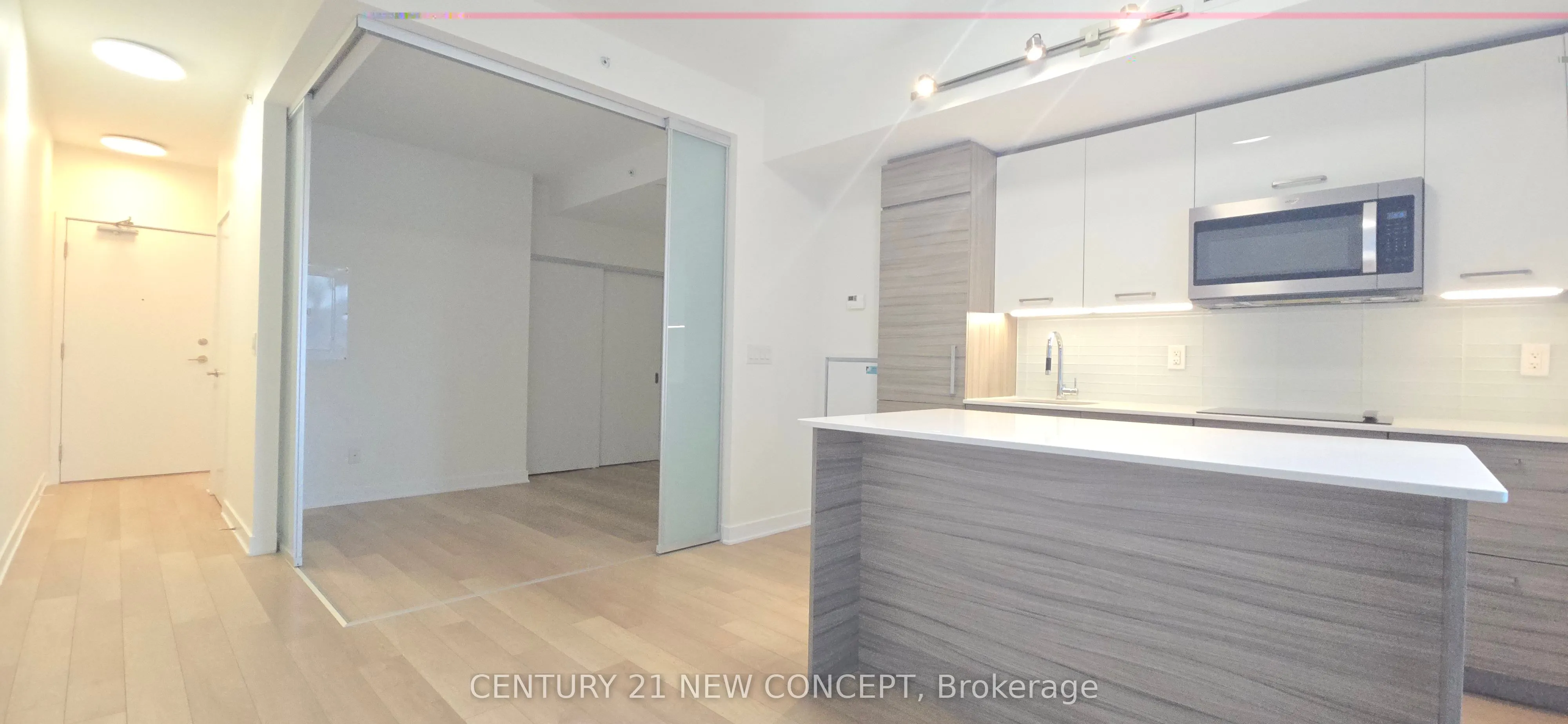 210 Simcoe Street, #1112