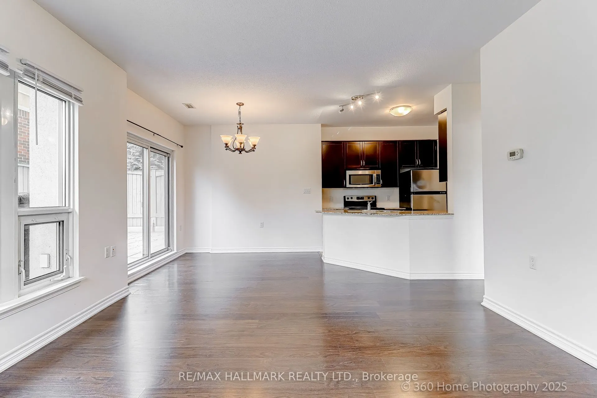 872 Sheppard Avenue W, #105