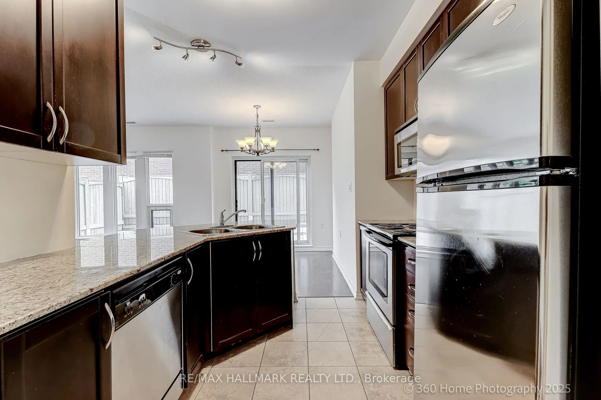 872 Sheppard Avenue W, #105