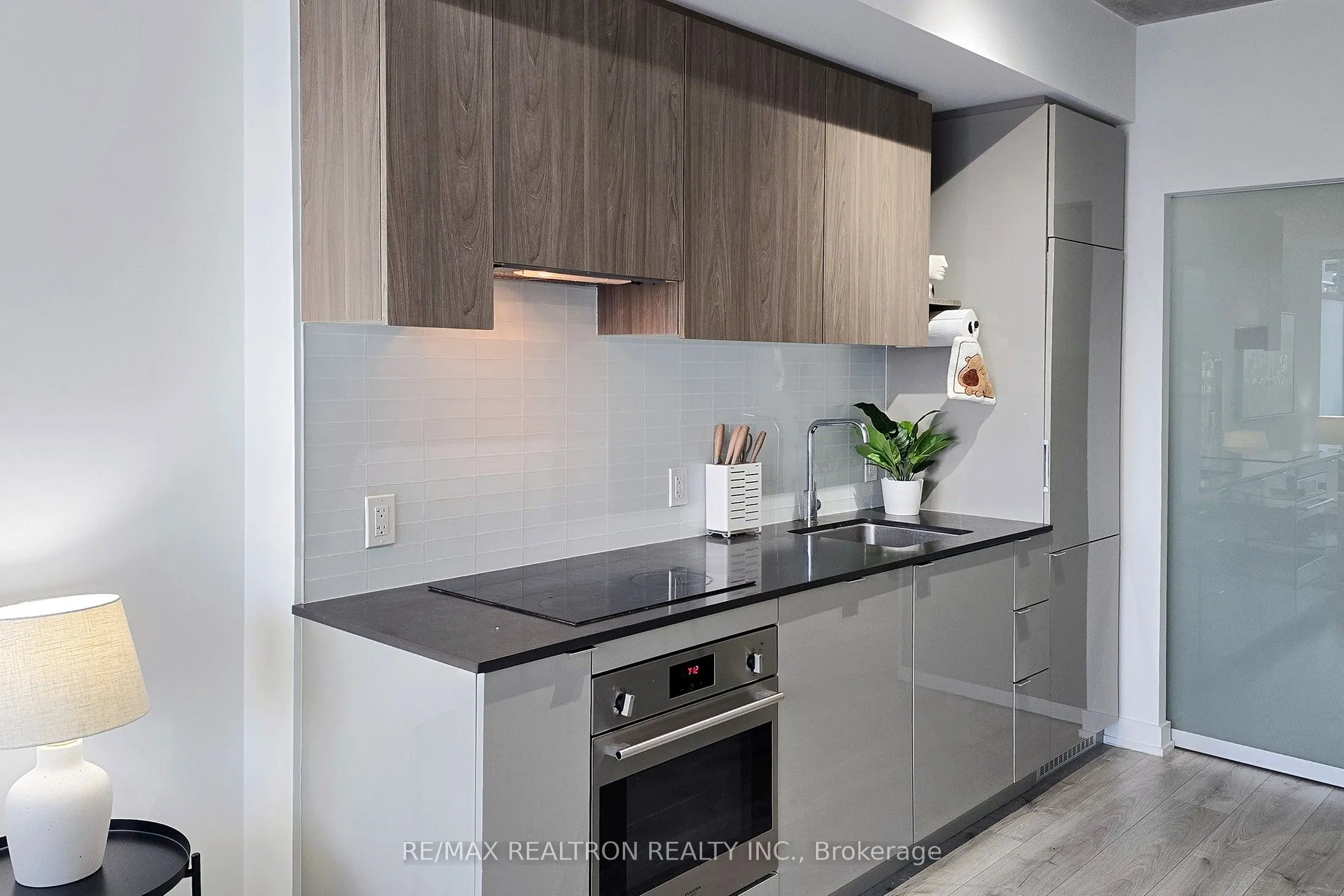 161 Roehampton Avenue, #508