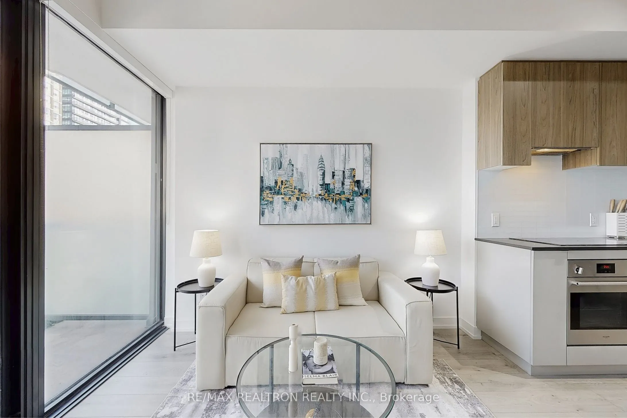 161 Roehampton Avenue, #508