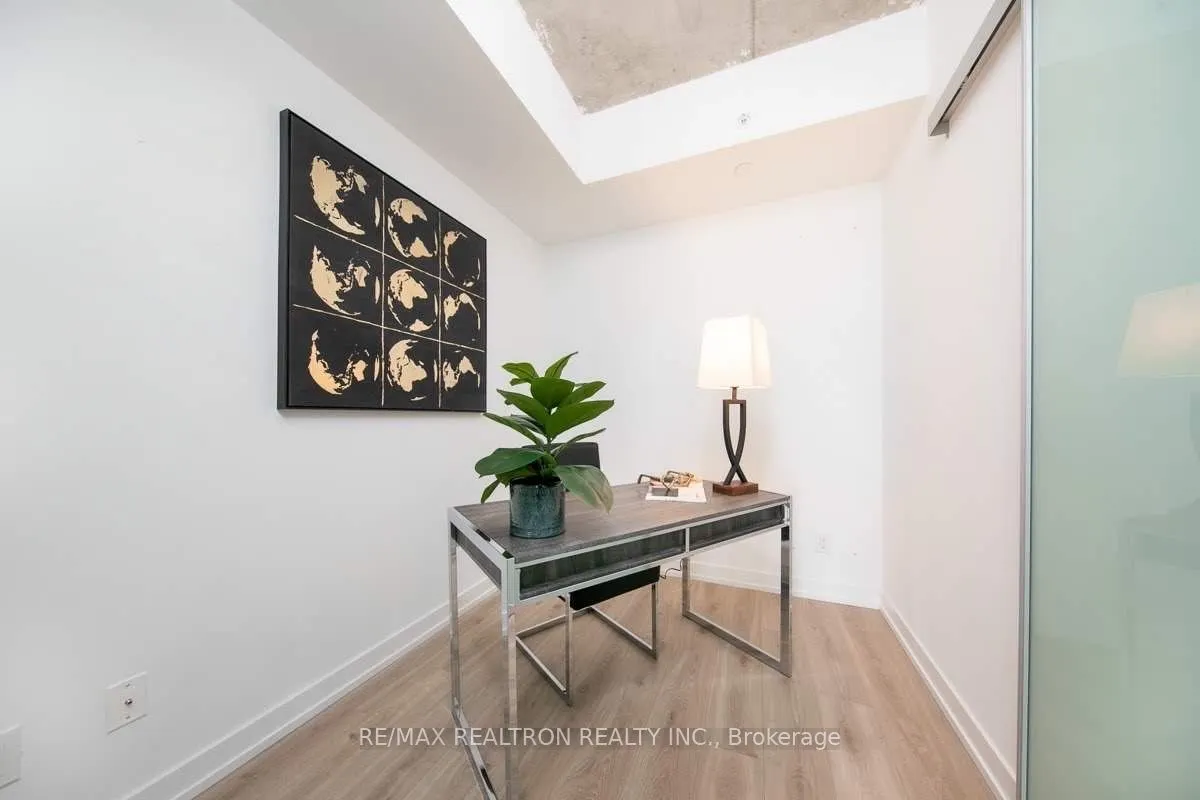 161 Roehampton Avenue, #508