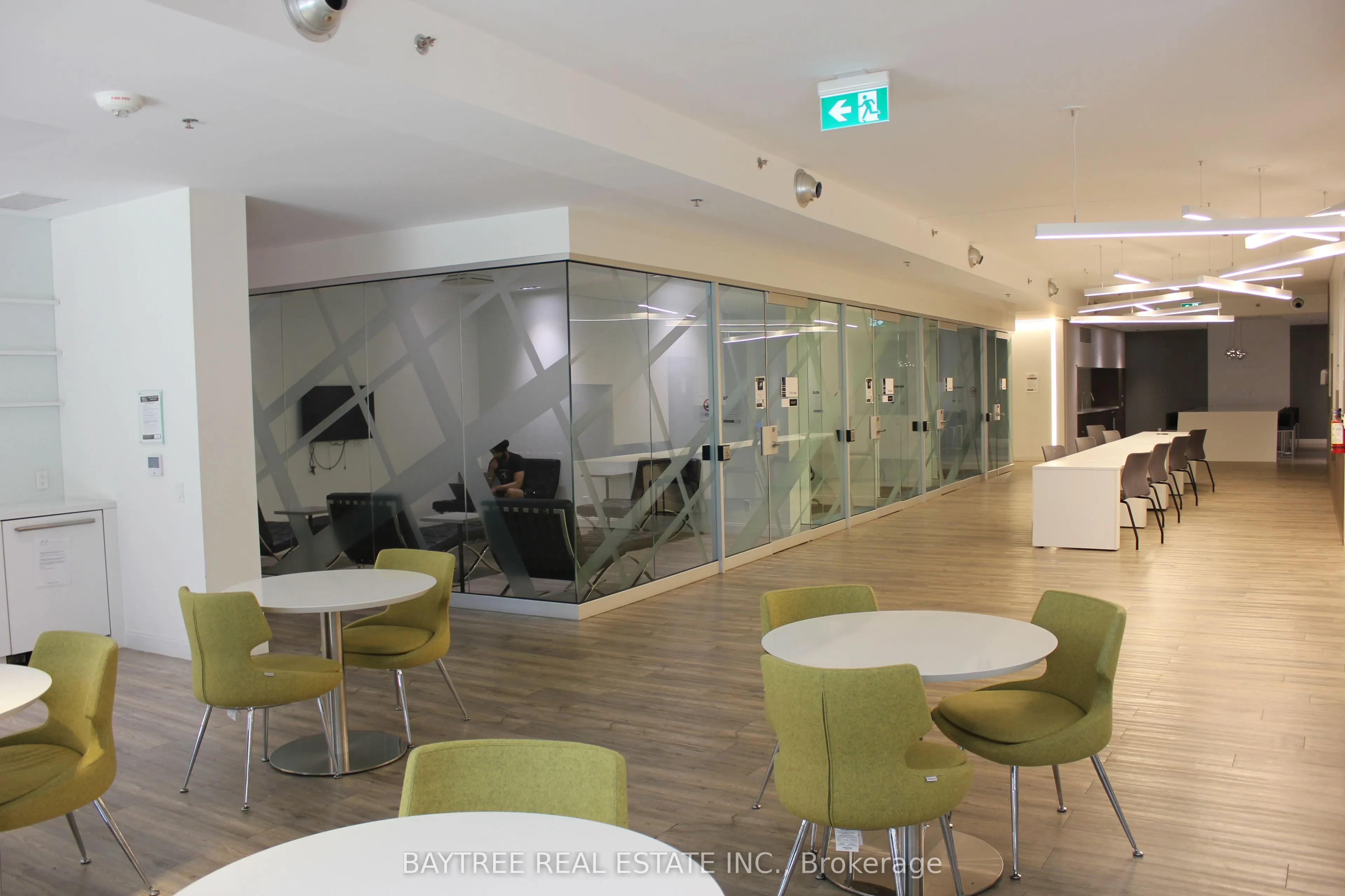 181 Dundas Street E, #1811