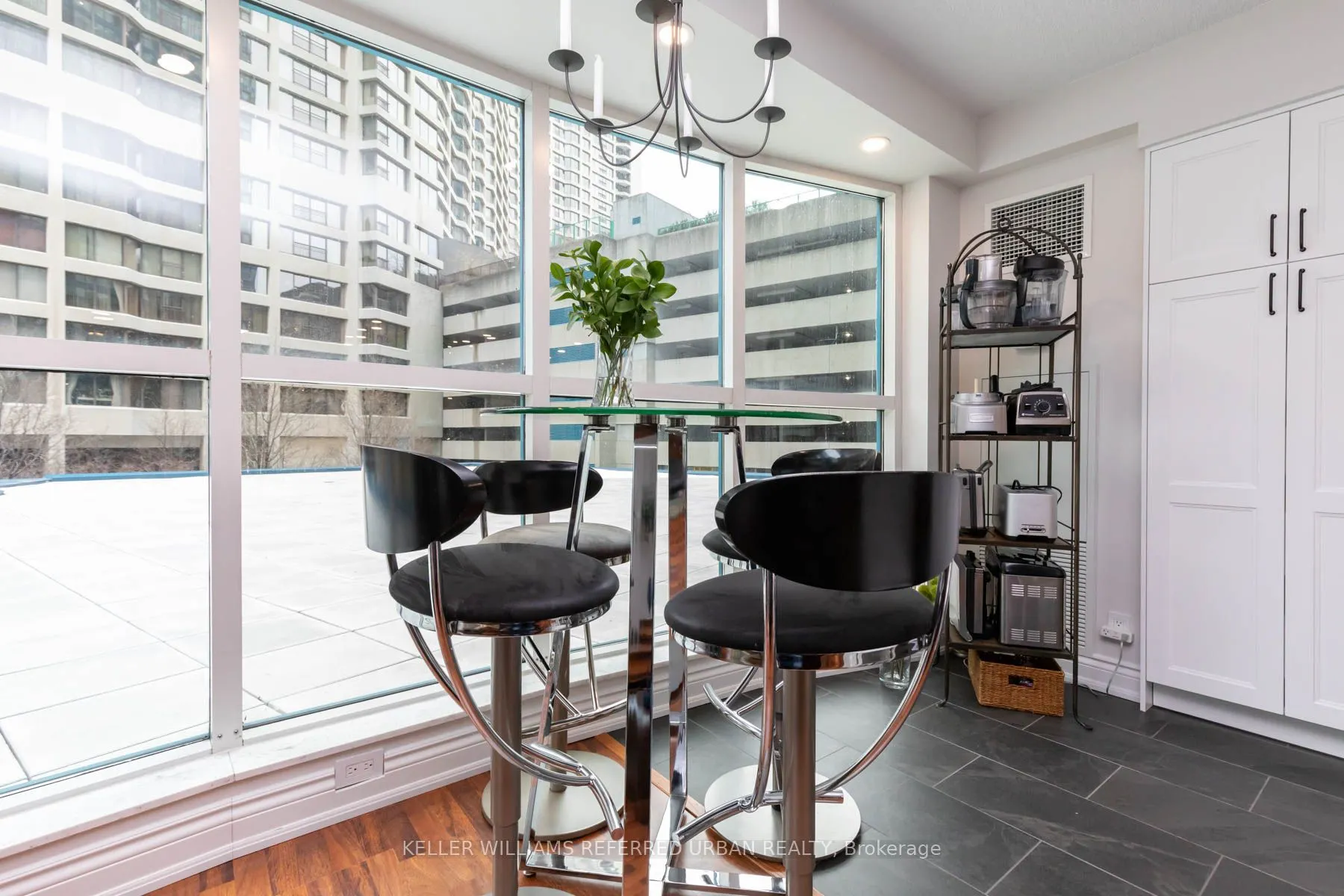 77 Harbour Square, #302