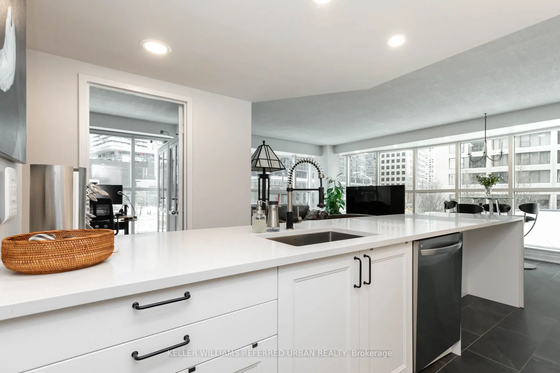 77 Harbour Square, #302
