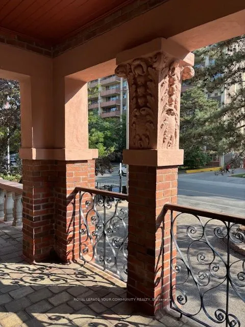 212 St George Street, #503