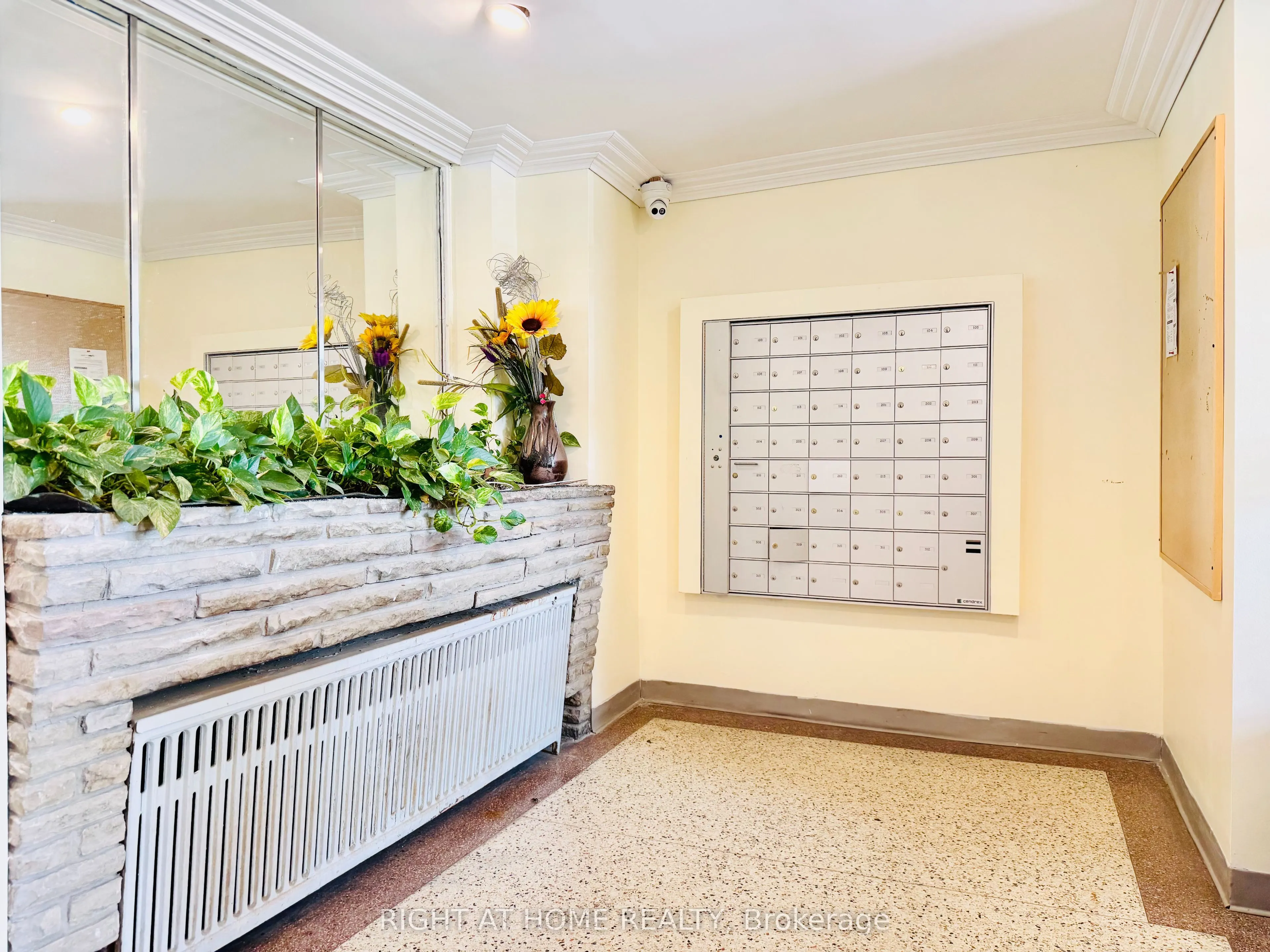 896 Eglinton Avenue E, #302
