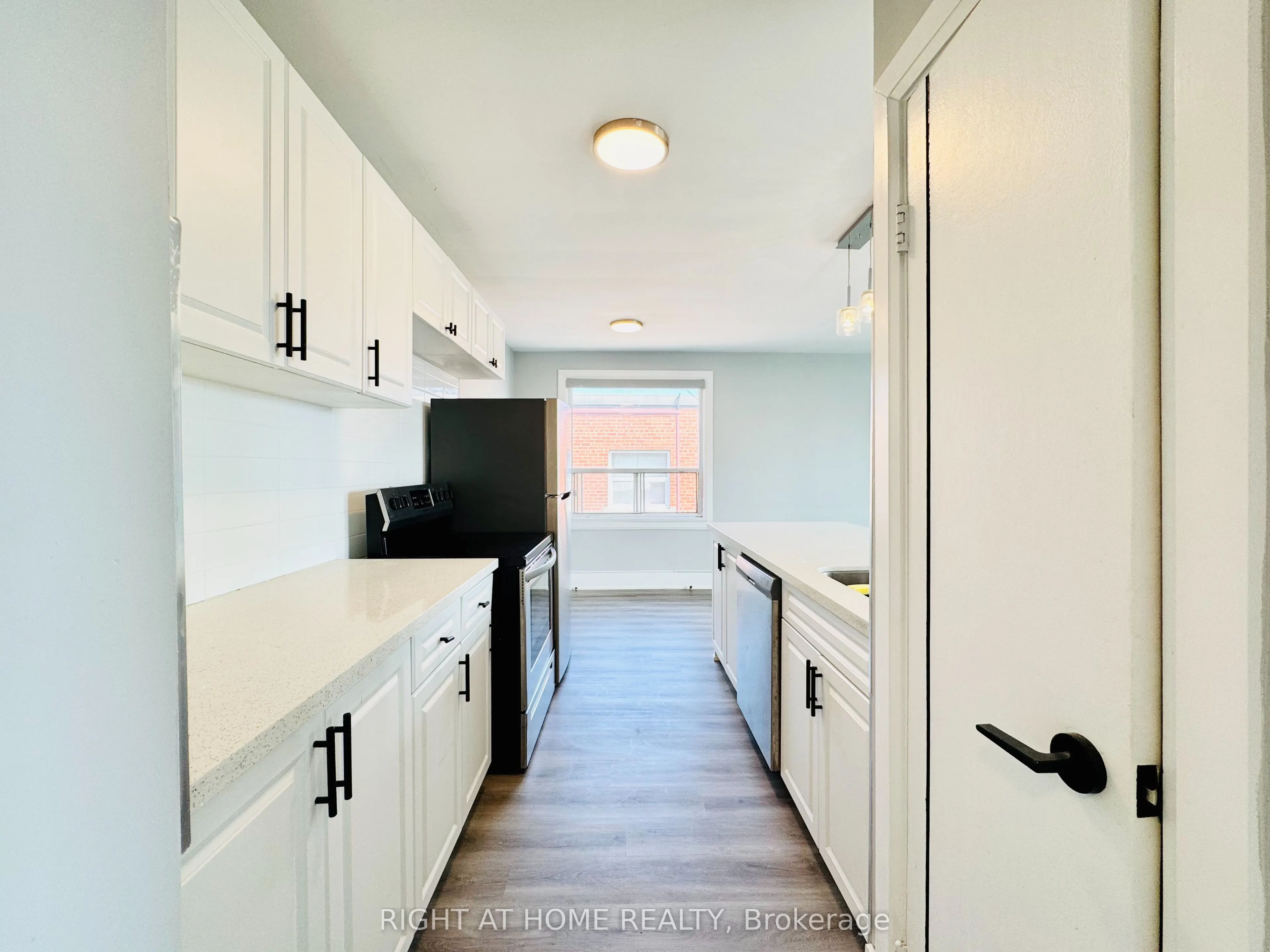 896 Eglinton Avenue E, #302