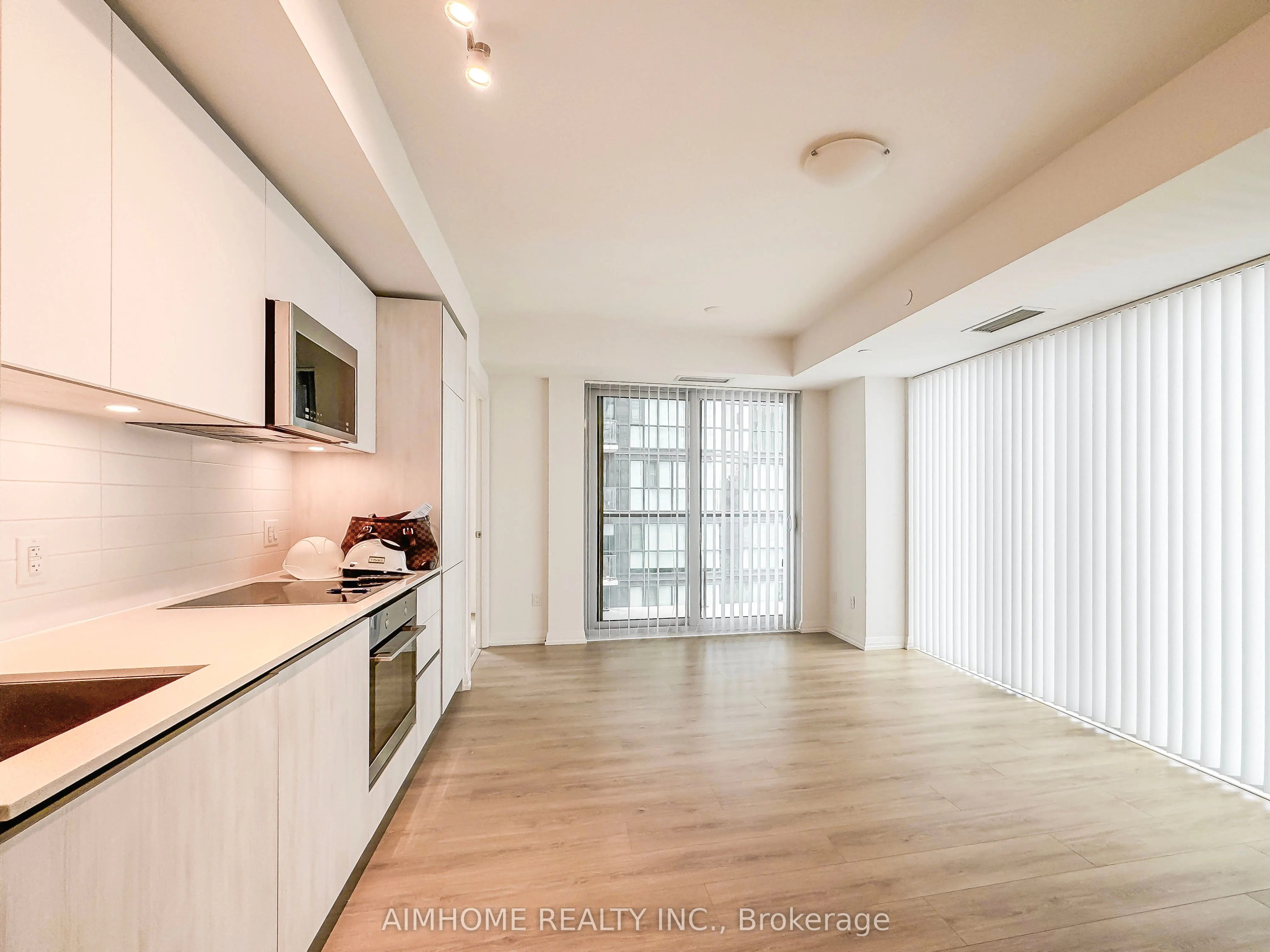 8 Widmer Street, #3503