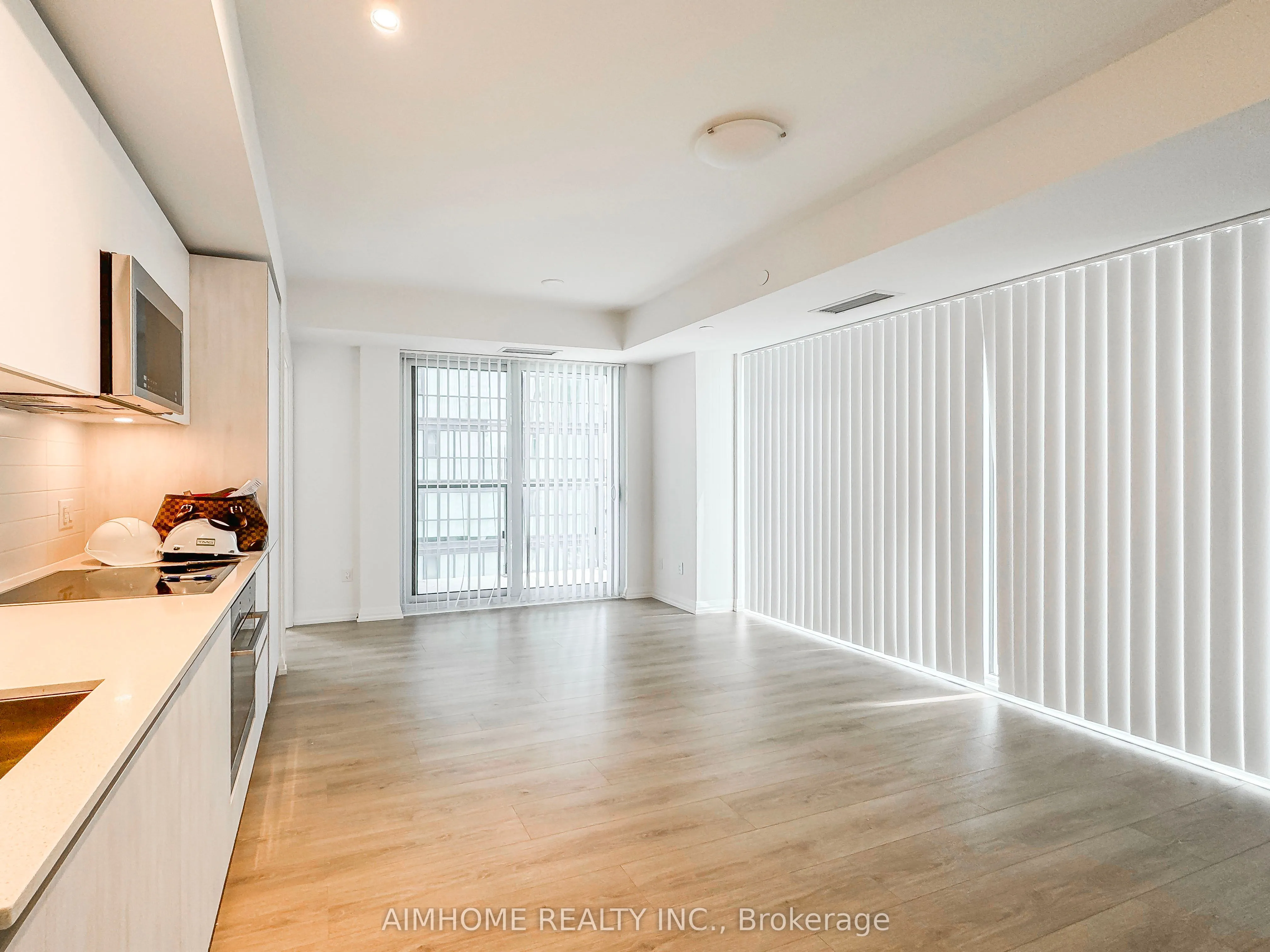 8 Widmer Street, #3503