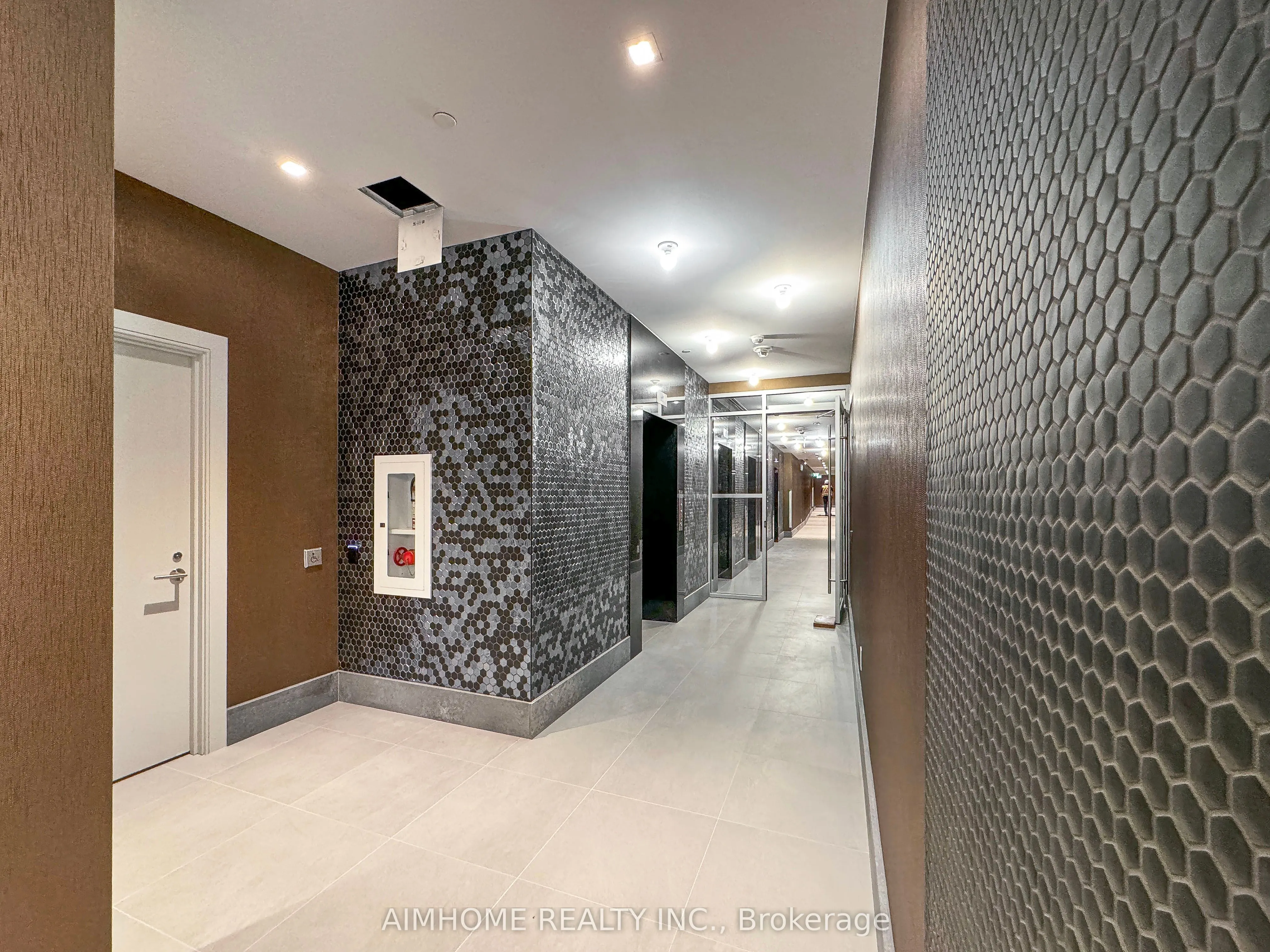 8 Widmer Street, #3503